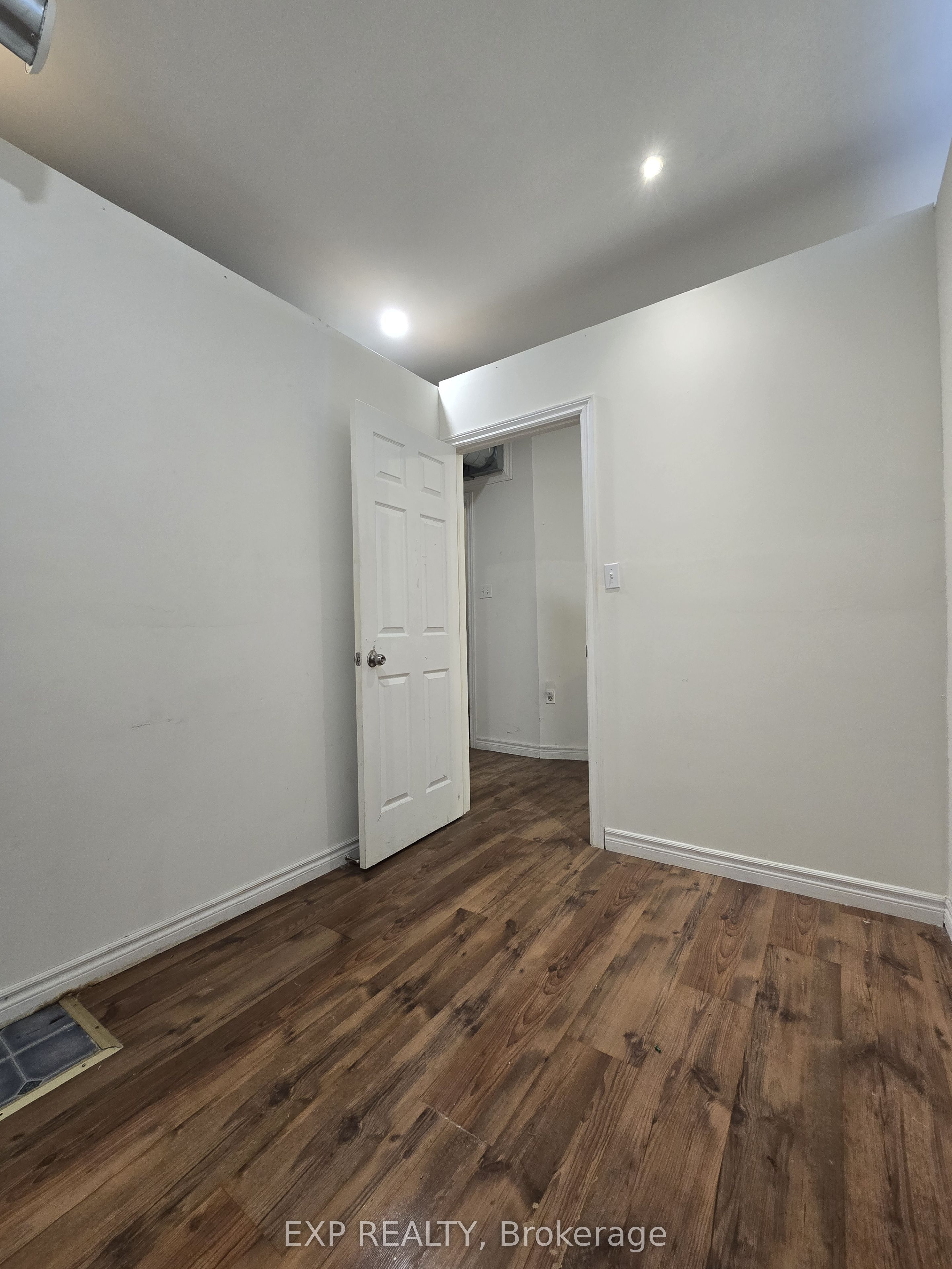 88 Colborne Street 1, Brantford, ON N3T 2G5 photo 5