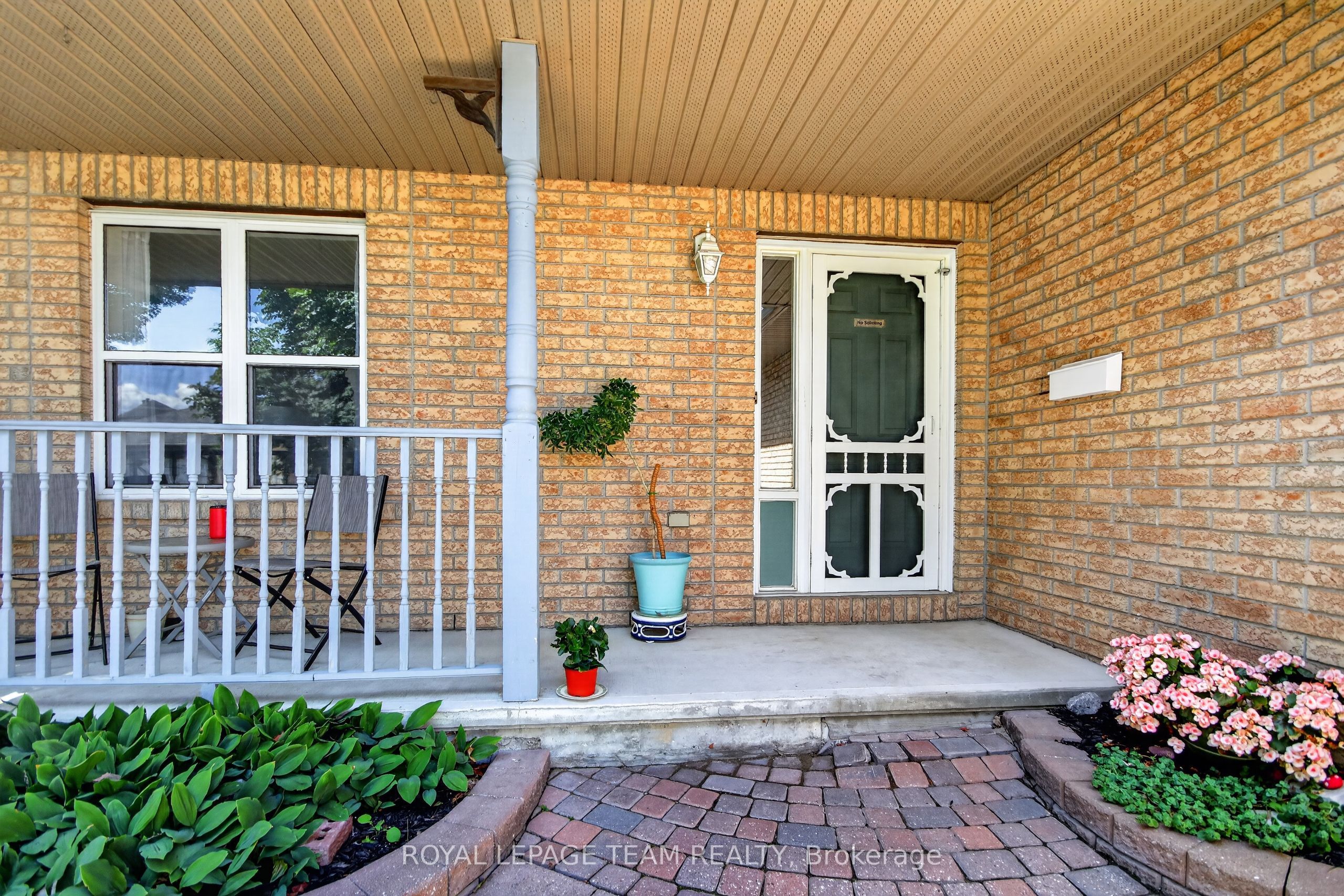 46 Mika Street, Stittsville - Munster - Richmond, ON K2S 1K6 photo 3