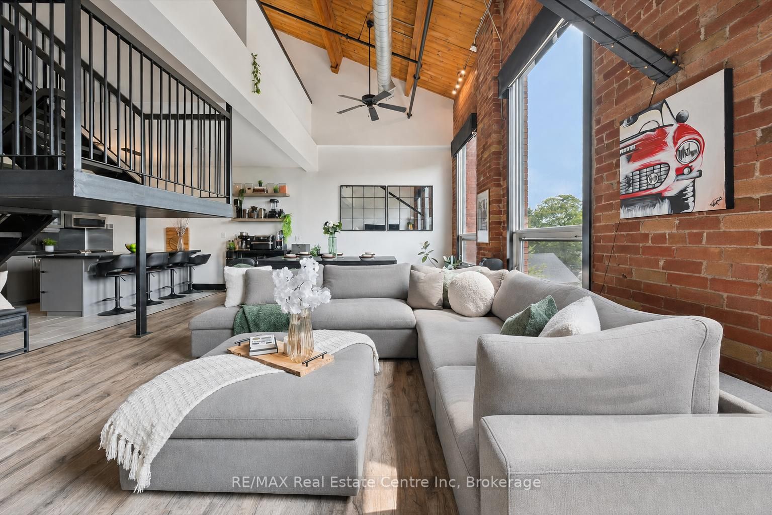 26 ONTARIO Street 324, Guelph, ON N1E 7K1 photo 4