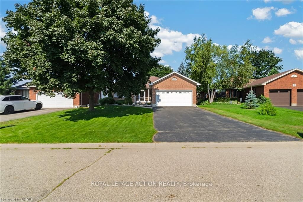3 Harvey Court, Brantford, ON N3R 7W6 photo 2