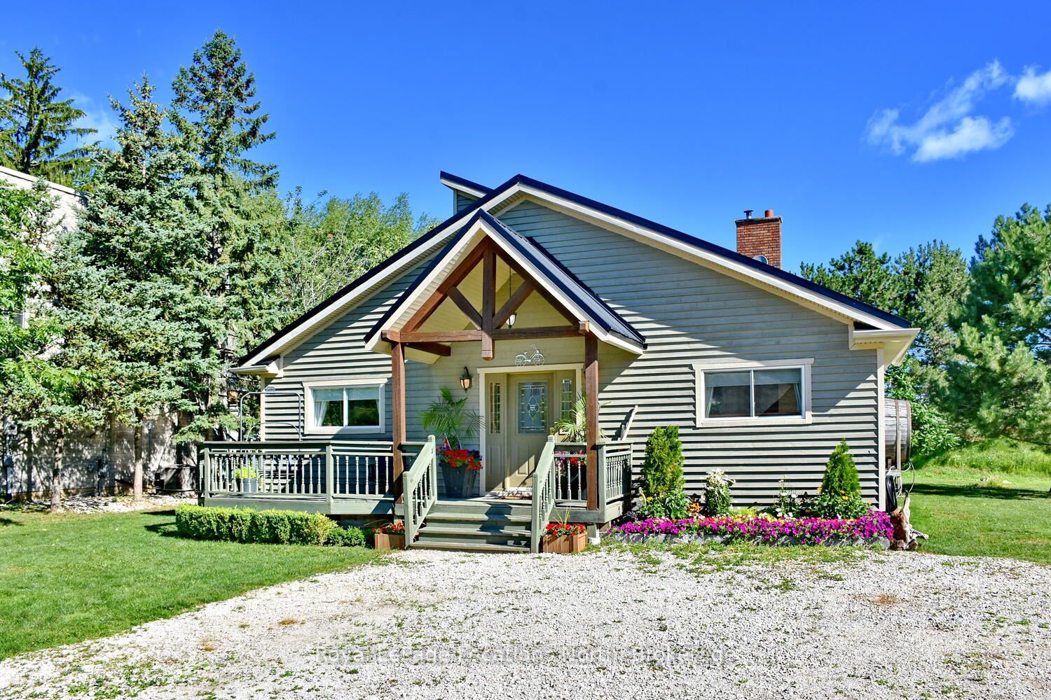 154 Carmichael Crescent, Blue Mountains, ON L9Y 0R3