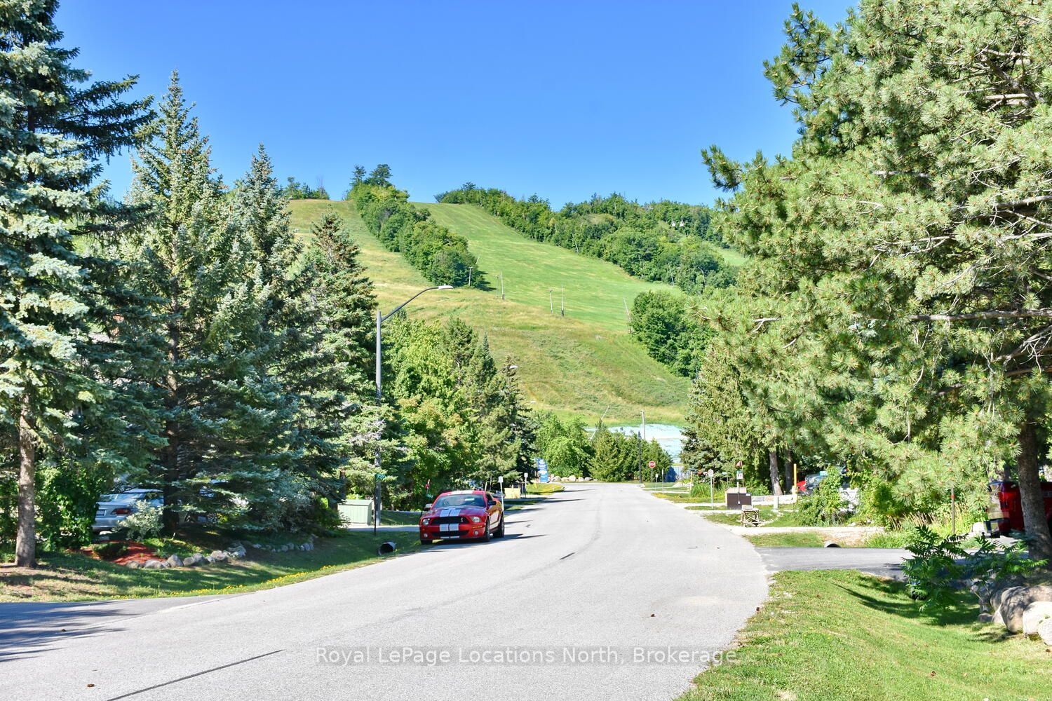 154 Carmichael Crescent, Blue Mountains, ON L9Y 0R3 photo 4