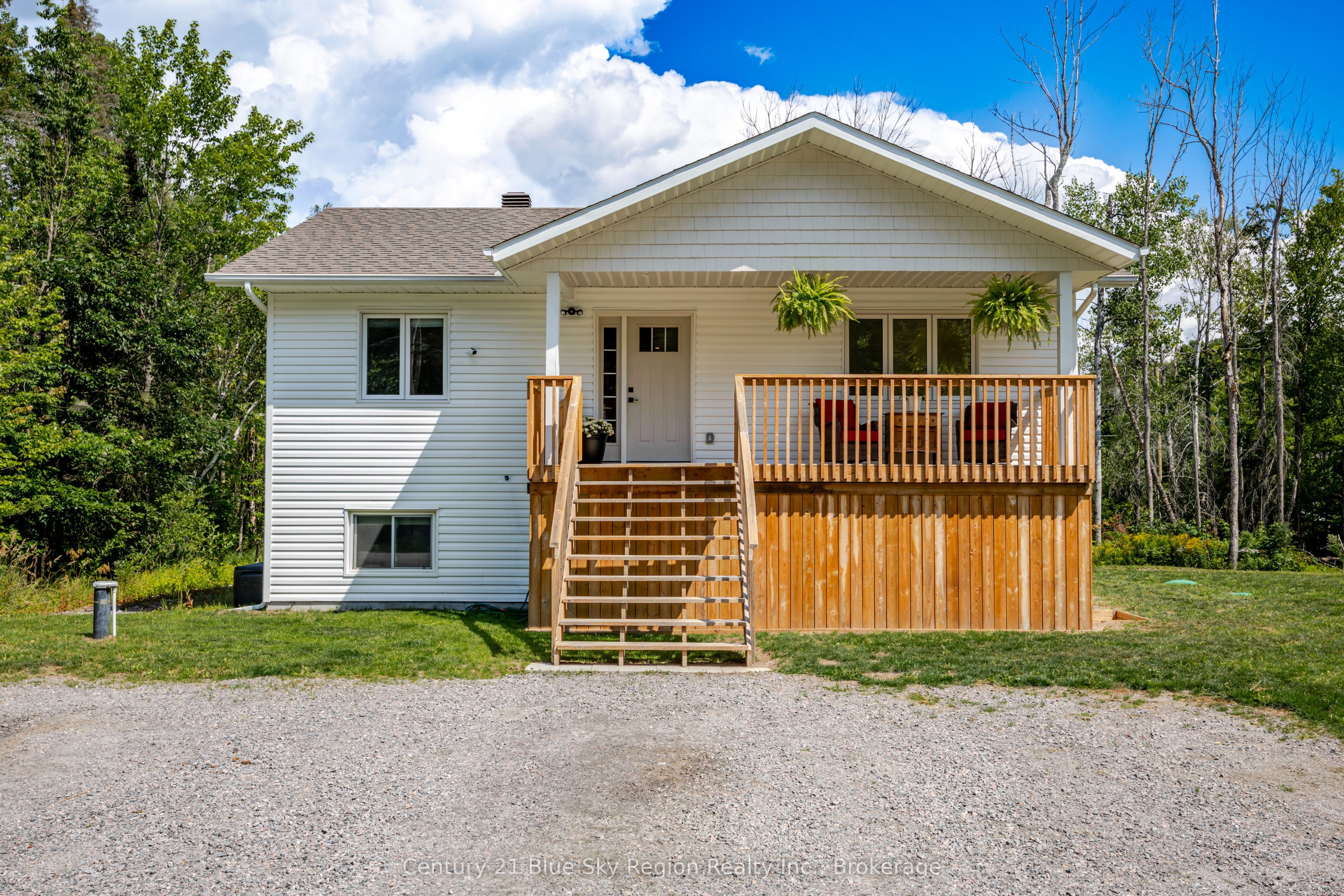 25 Astor Street S, East Ferris, ON P0H 1B0