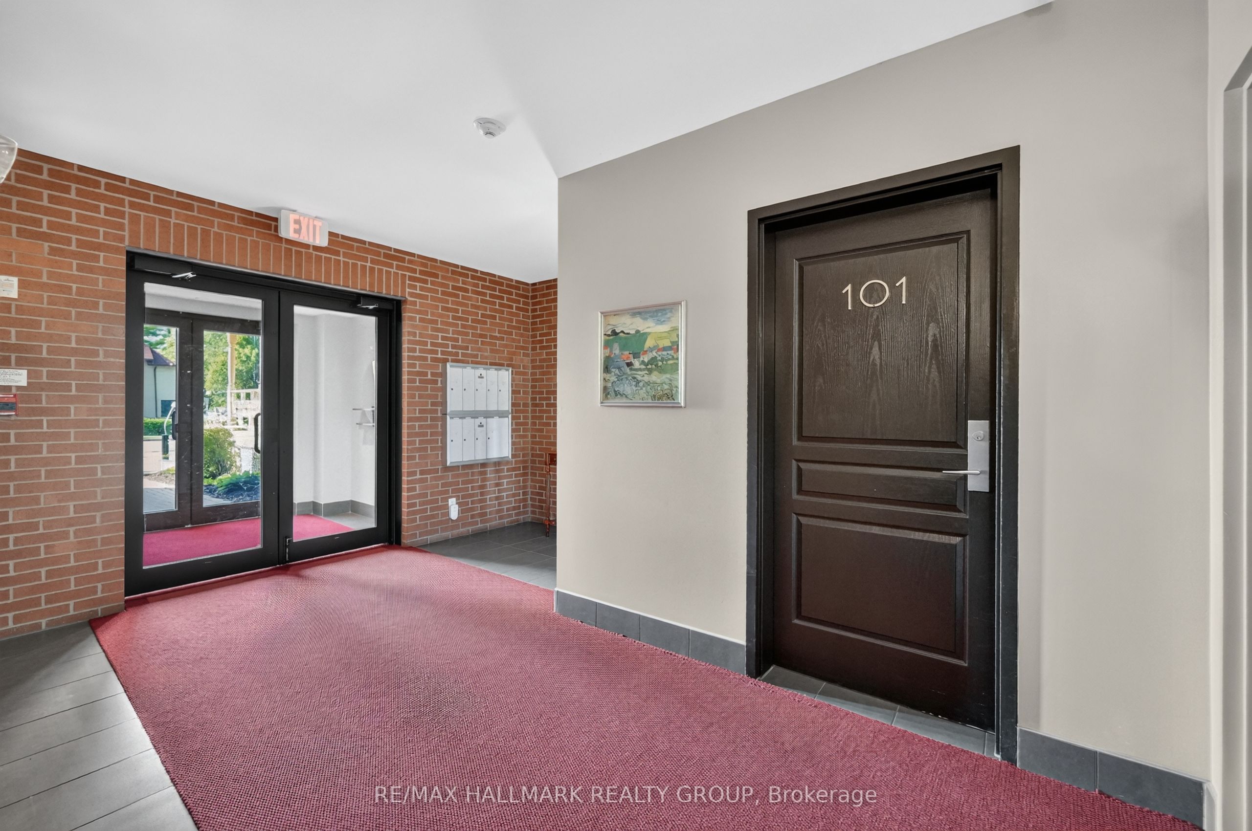 419 Laurier Avenue E 101, Lower Town - Sandy Hill, ON K1N 6R4 photo 3