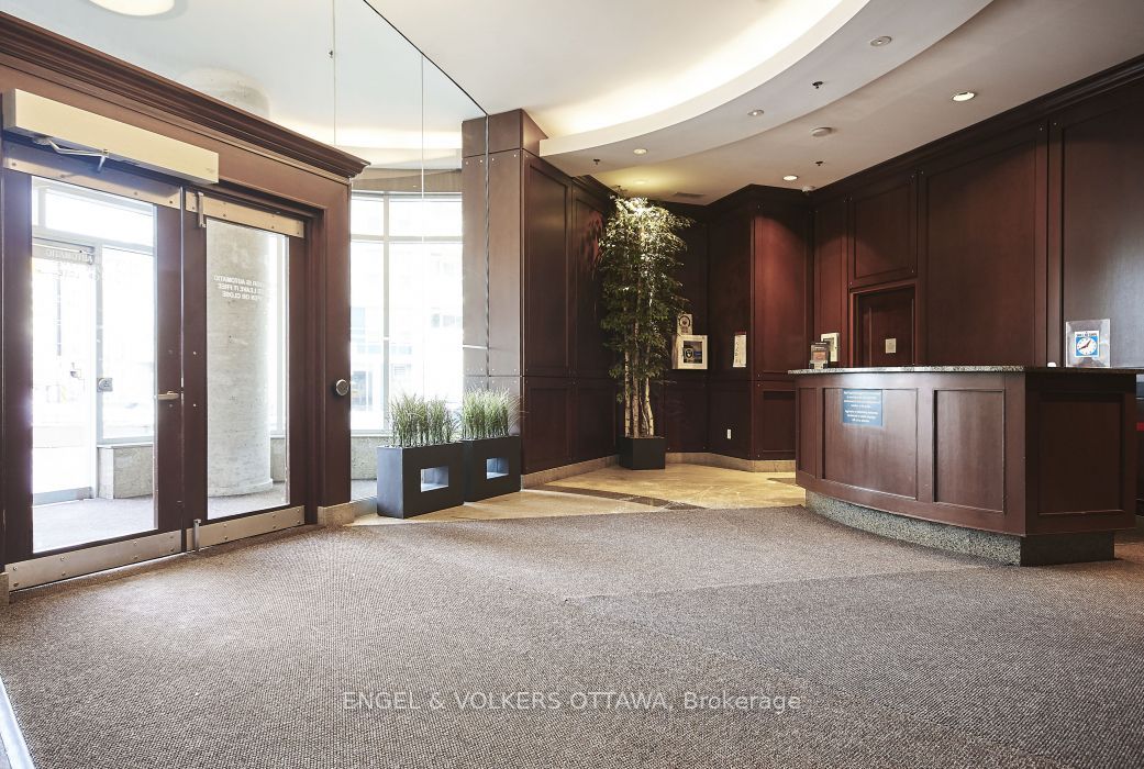 234 Rideau Street 902, Lower Town - Sandy Hill, ON K1N 0A9 photo 3