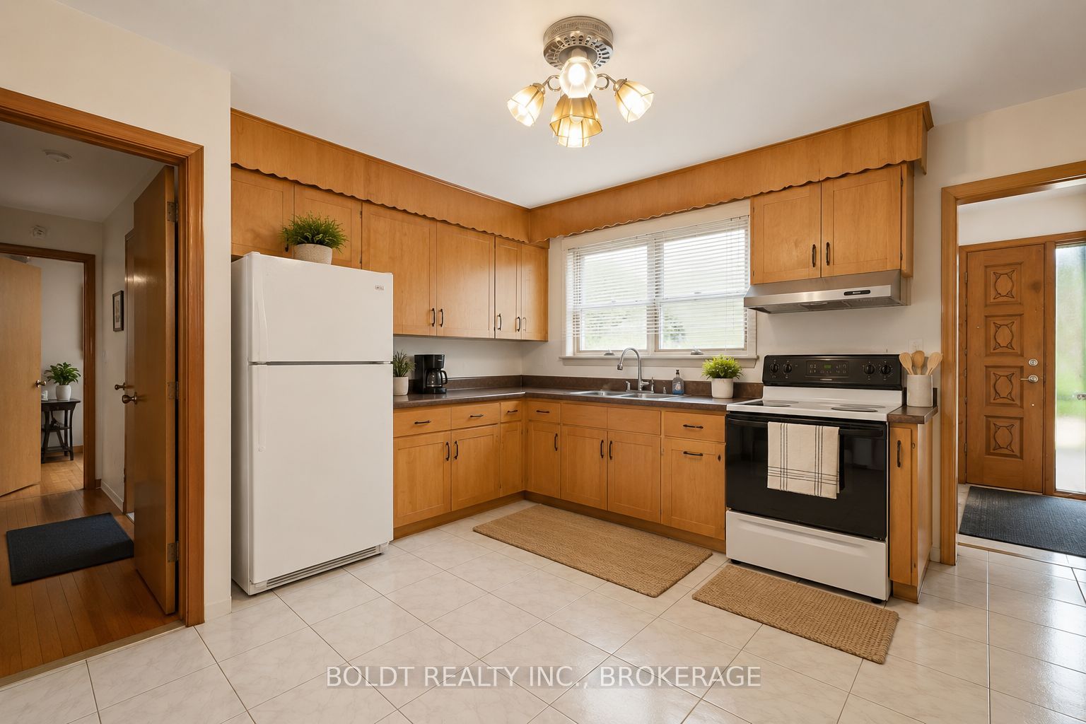5568 Drummond Road, Niagara Falls, ON L2G 4L3 photo 5