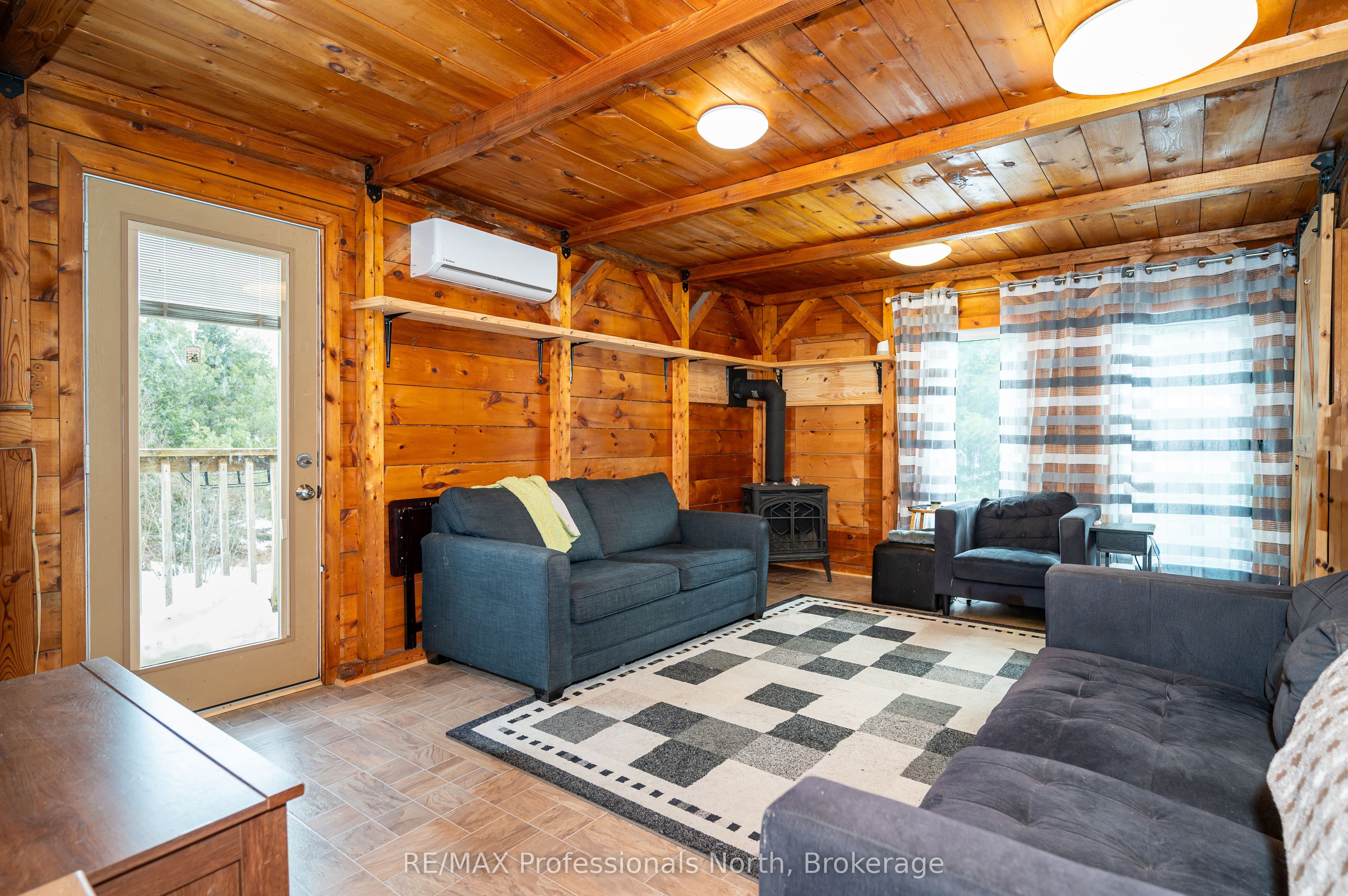 2315 Aspdin Road, Huntsville, ON P0B 1M0 photo 3