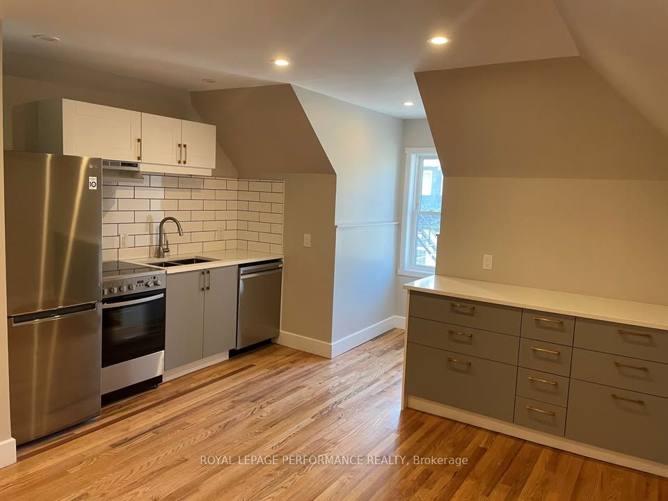 4 Range Road 8, Lower Town - Sandy Hill, ON K1N 8J3 photo 3