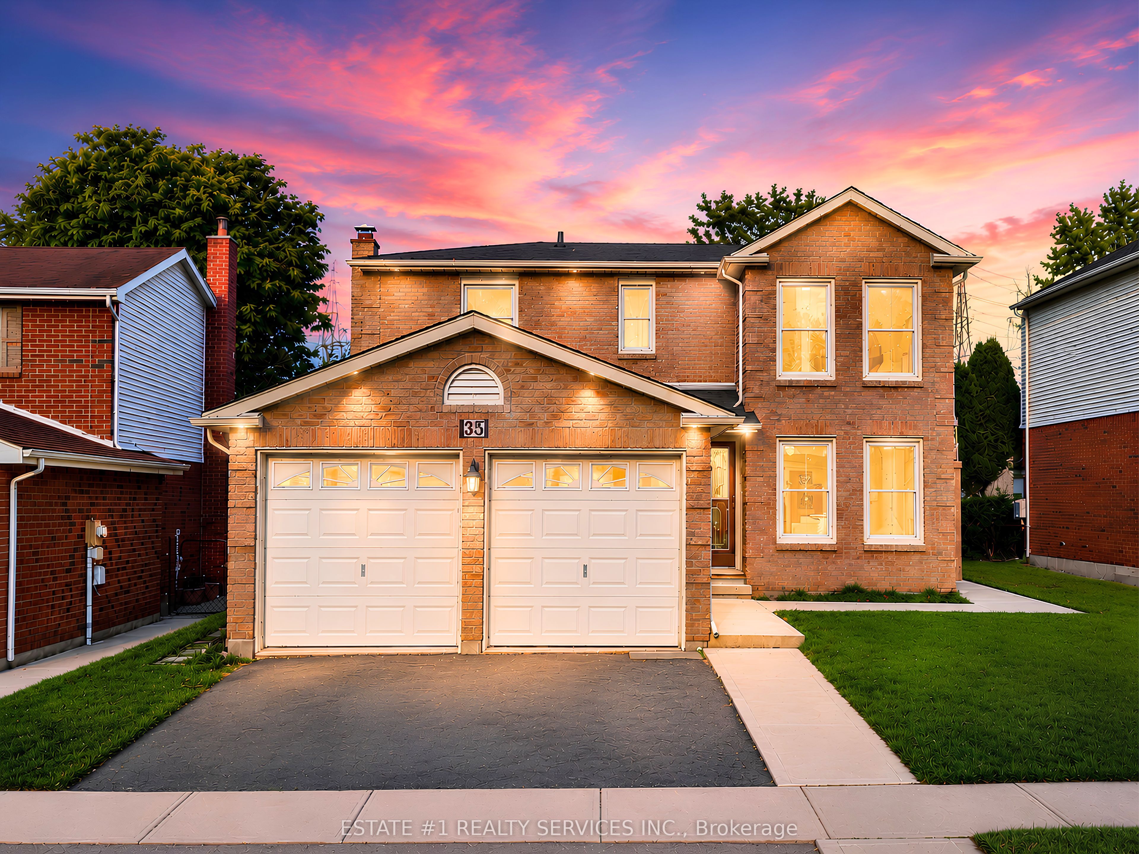 35 Golden Meadow Drive, Kitchener, ON N2N 2L9