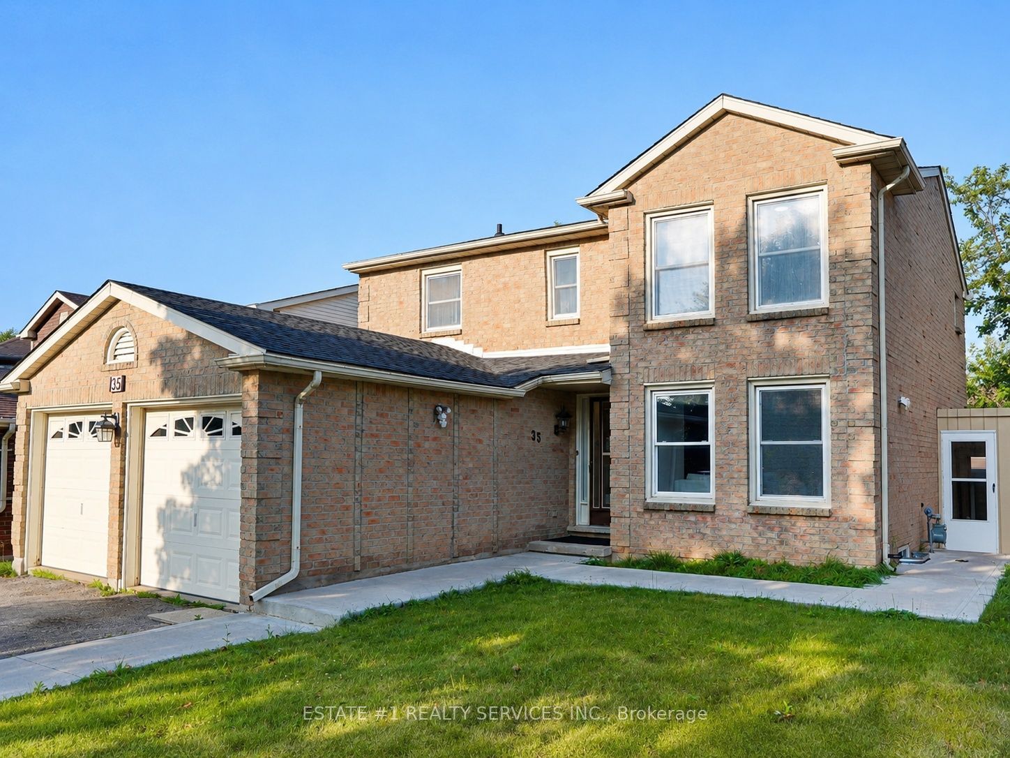 35 Golden Meadow Drive, Kitchener, ON N2N 2L9 photo 3
