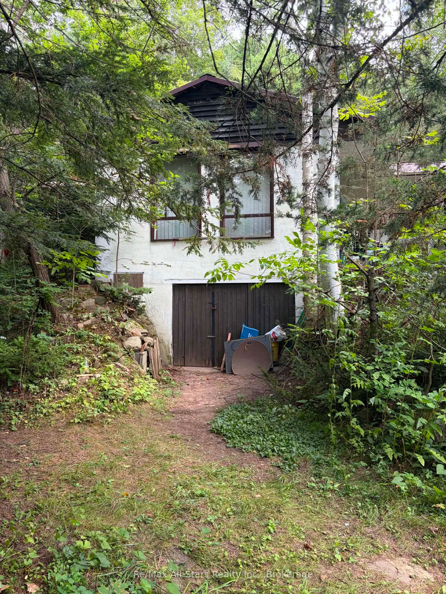 136 Oakdene Crescent, Kawartha Lakes, ON K0M 2C0 photo 2