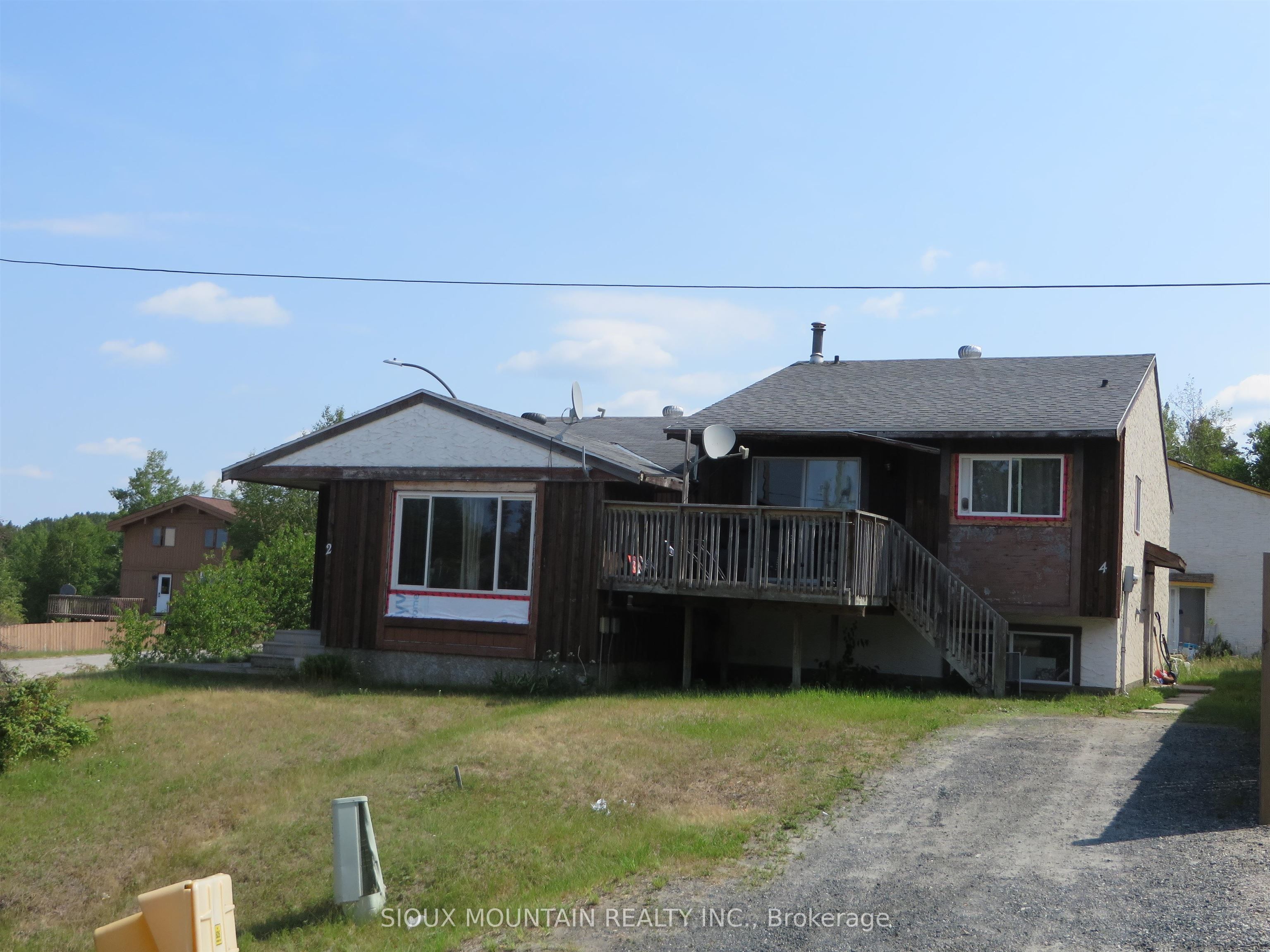 2 & 4 Ohman Avenue, Pickle Lake, ON P0V 3A0