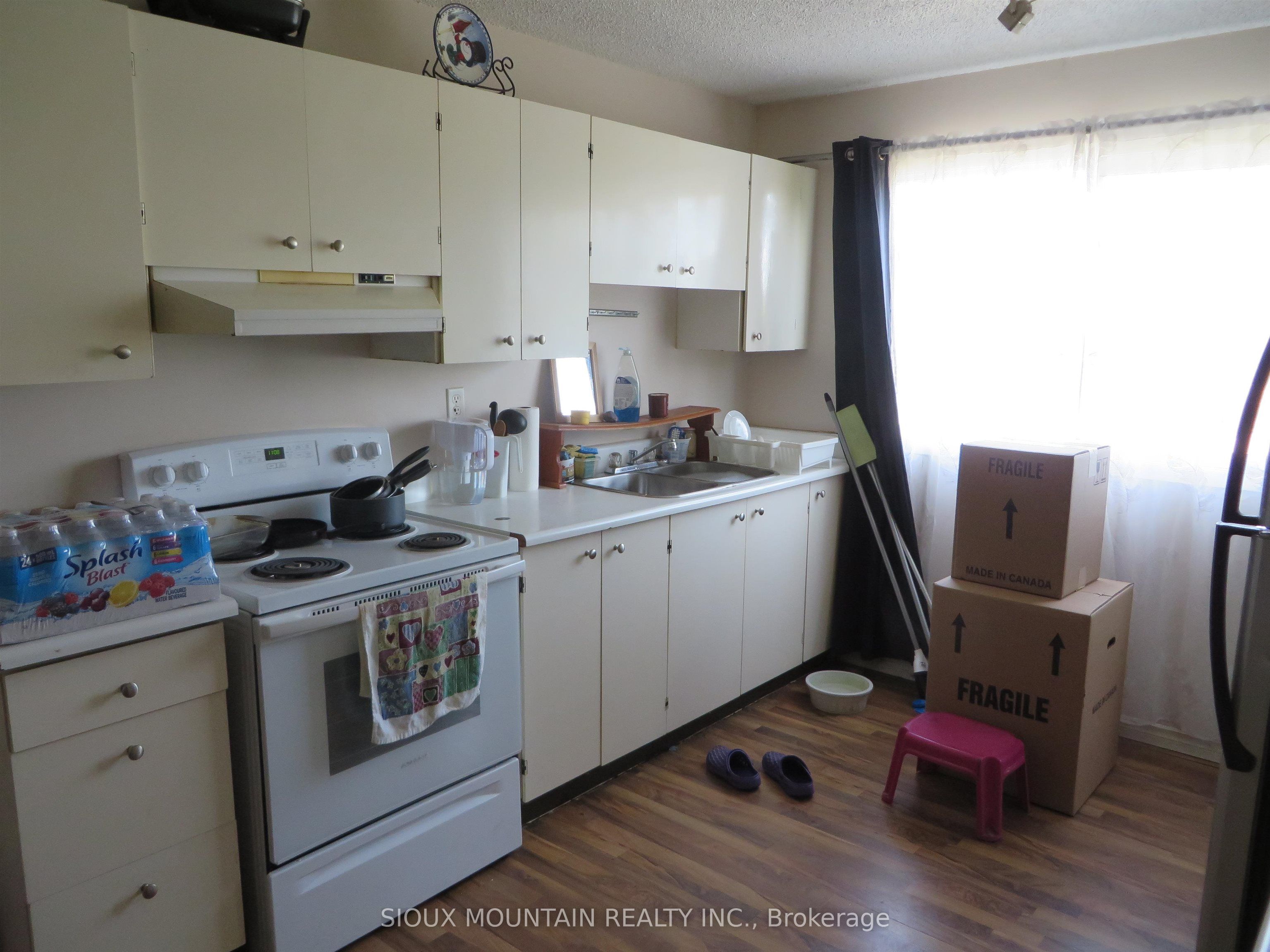 2 & 4 Ohman Avenue, Pickle Lake, ON P0V 3A0 photo 2
