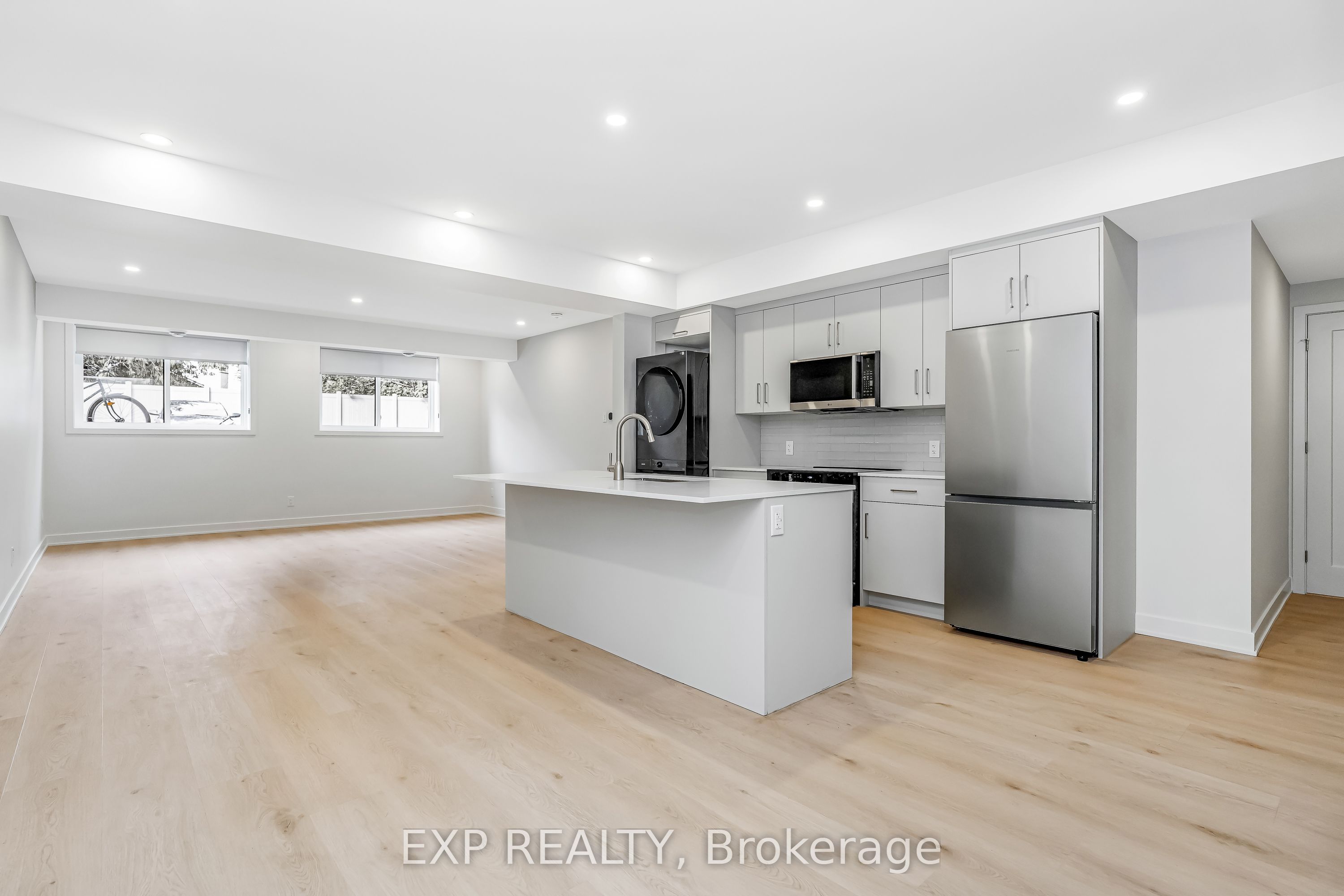 1267 Summerville Avenue 2, Carlington - Central Park, ON K1Z 8G6 photo 5