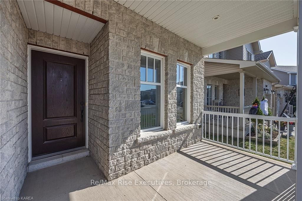 1653 Crimson Crescent, Kingston, ON K7P 0J3 photo 5
