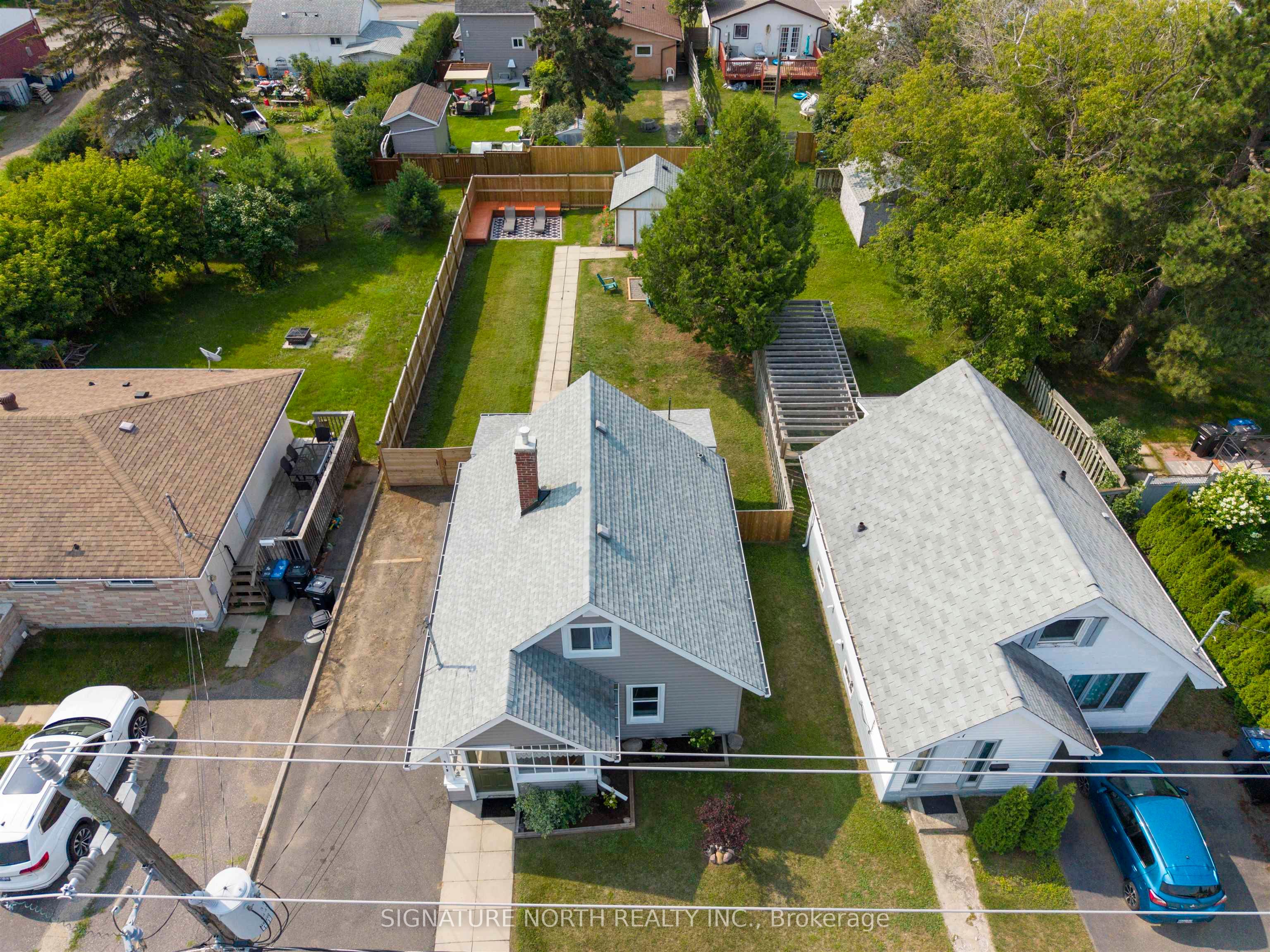 319 Lillian Street, Thunder Bay, ON P7A 1J1