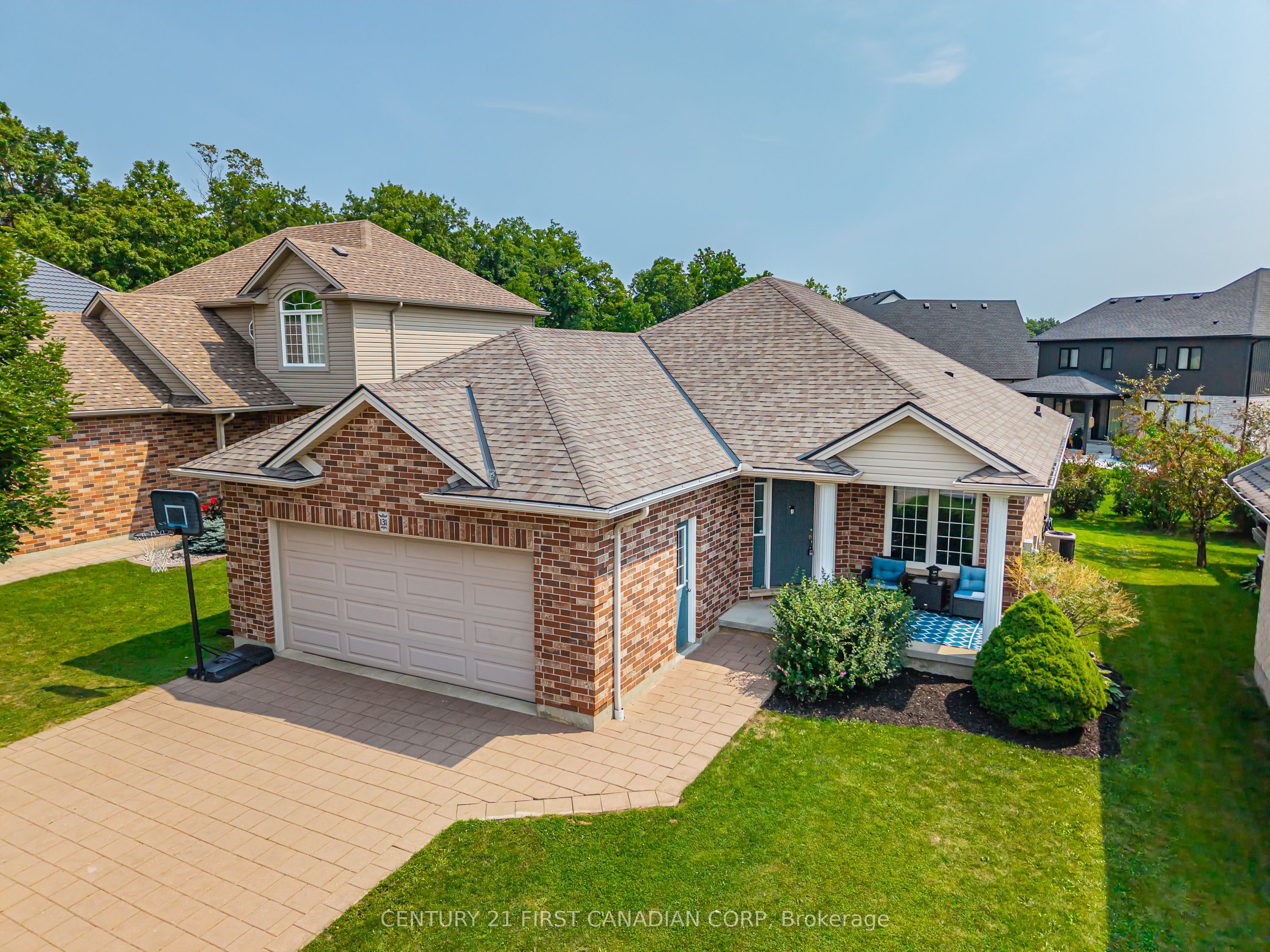 131 Deborah Drive, Strathroy-Caradoc, ON N7G 4E2