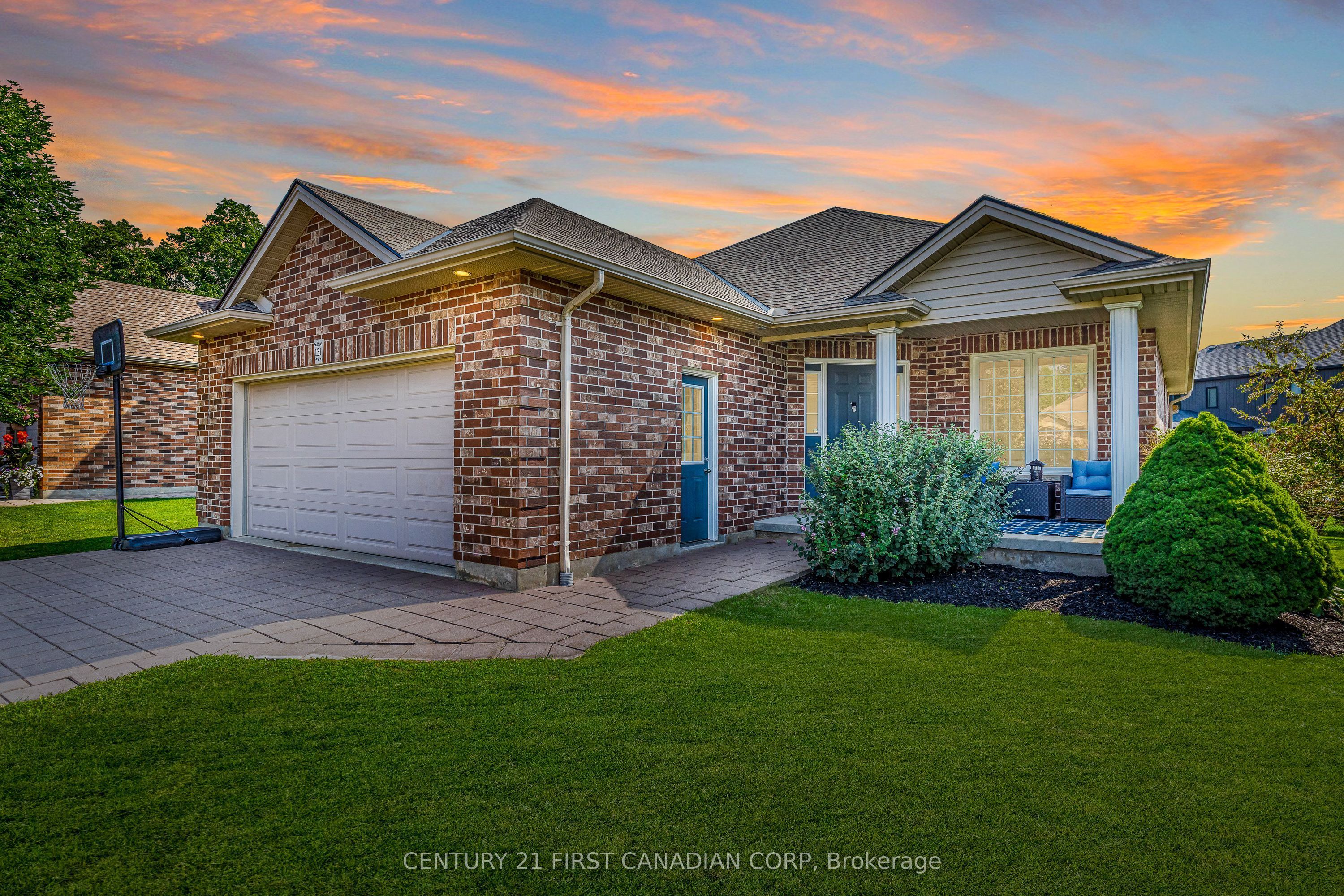 131 Deborah Drive, Strathroy-Caradoc, ON N7G 4E2 photo 3