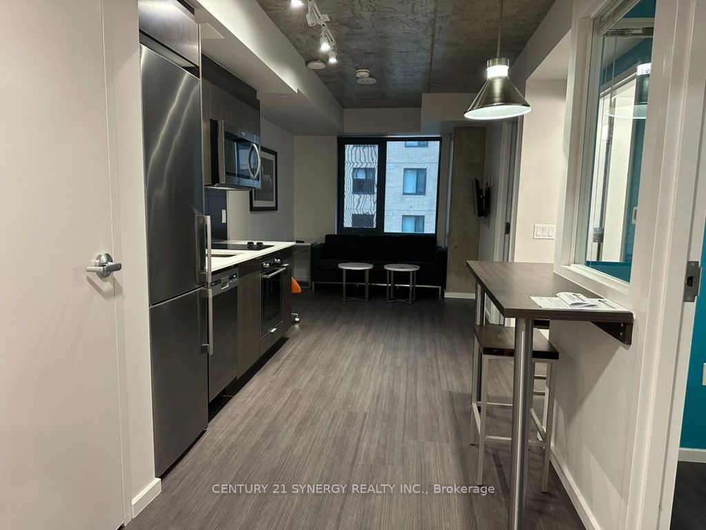 105 Champagne Avenue S 2109, Dows Lake - Civic Hospital and Area, ON K1S 4P3 photo 4