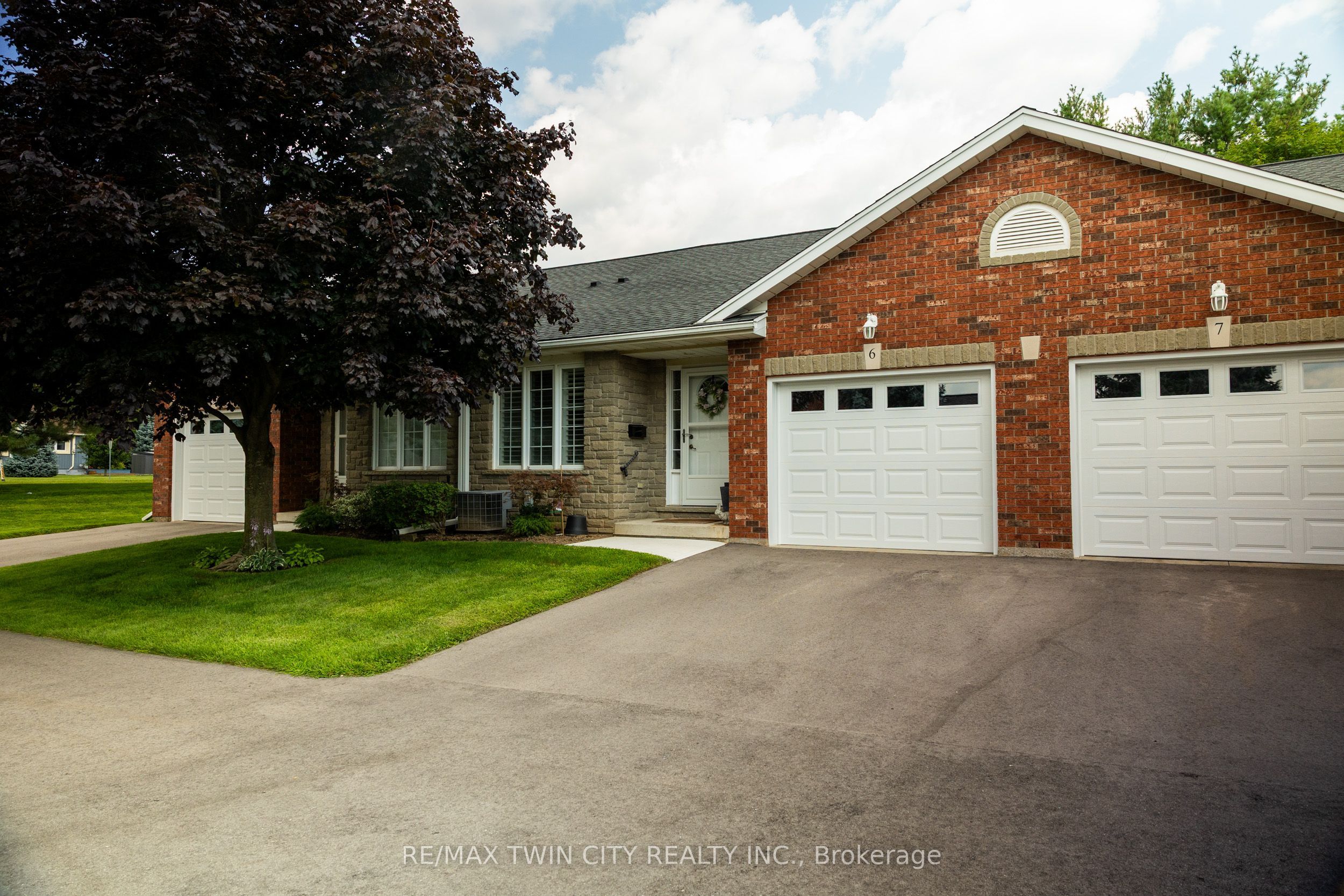 5 YIN Street 6, Norfolk, ON N0E 1Y0