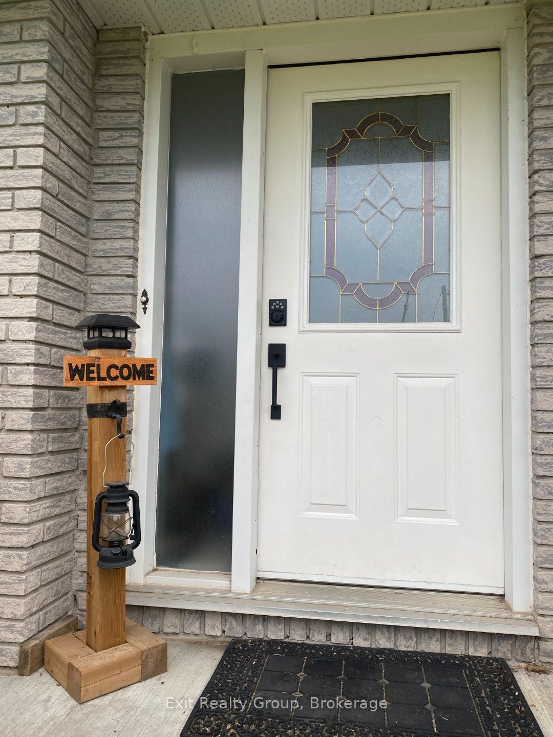 130 Peterson Street, Quinte West, ON K8V 5P8 photo 5