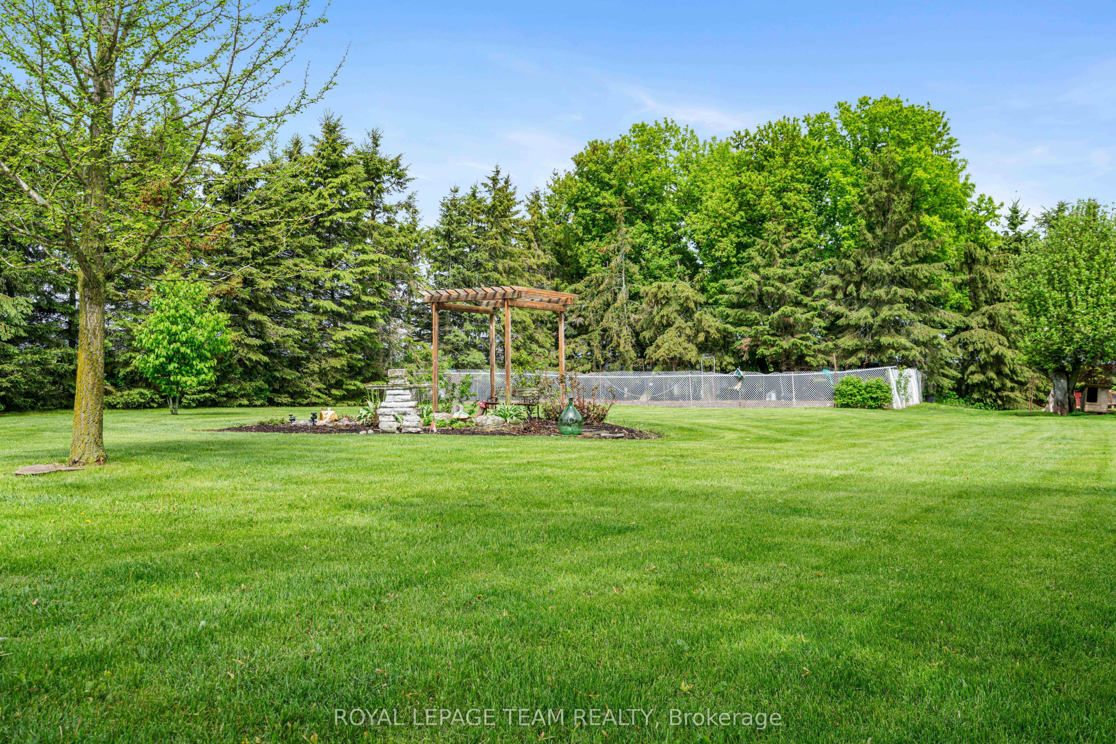 13585 County 9 Road, North Dundas, ON K0C 1H0 photo 2