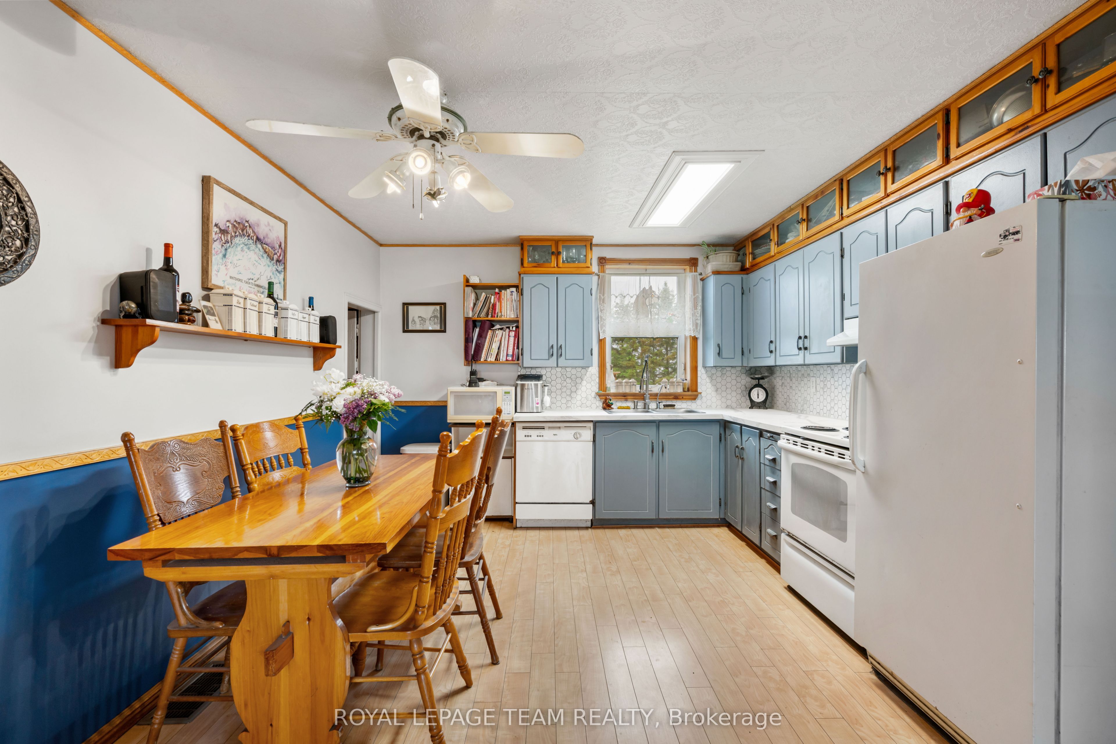 13585 County 9 Road, North Dundas, ON K0C 1H0 photo 3
