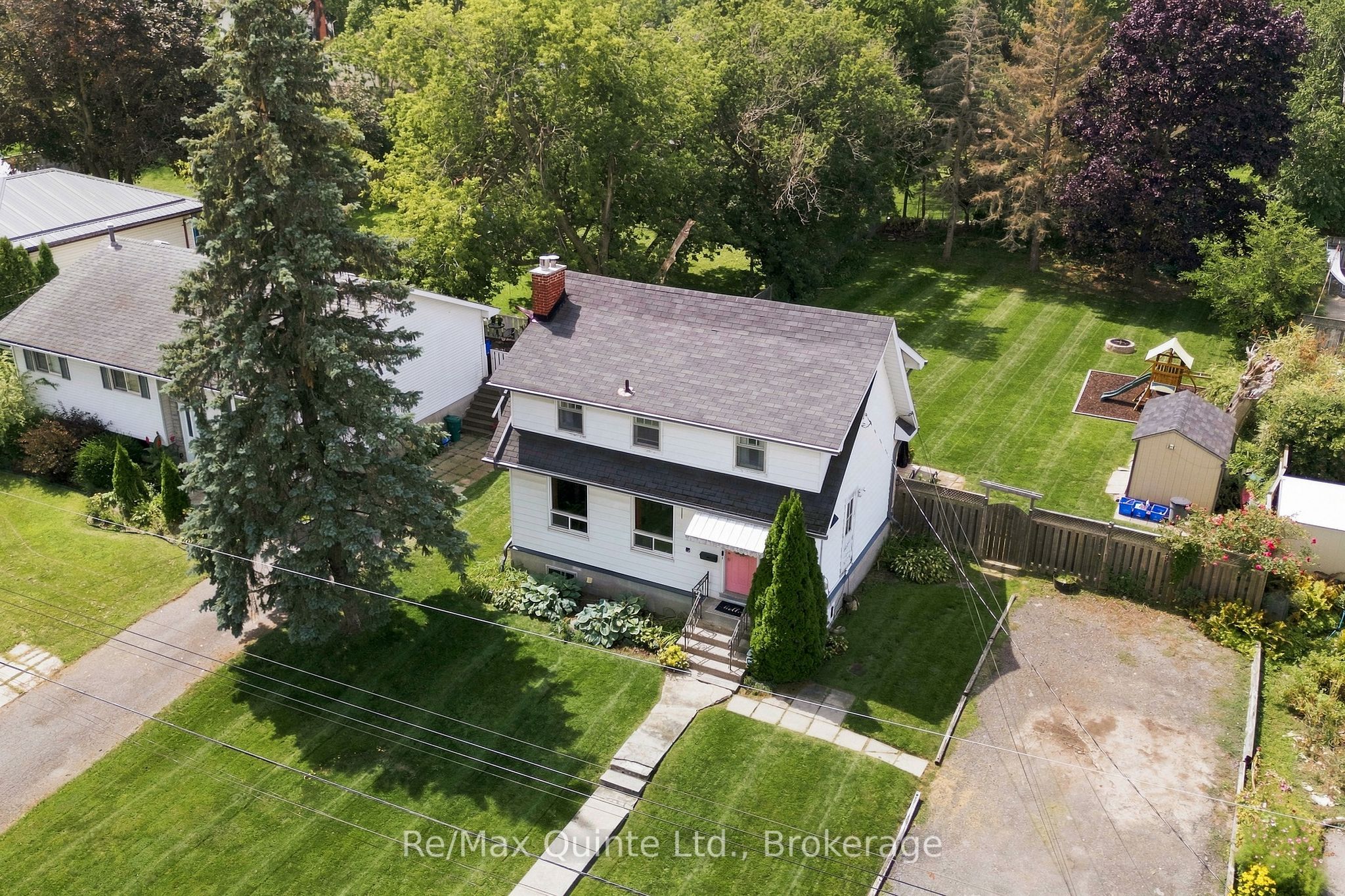 28 Shamrock Road, Belleville, ON K8P 4J2 photo 3