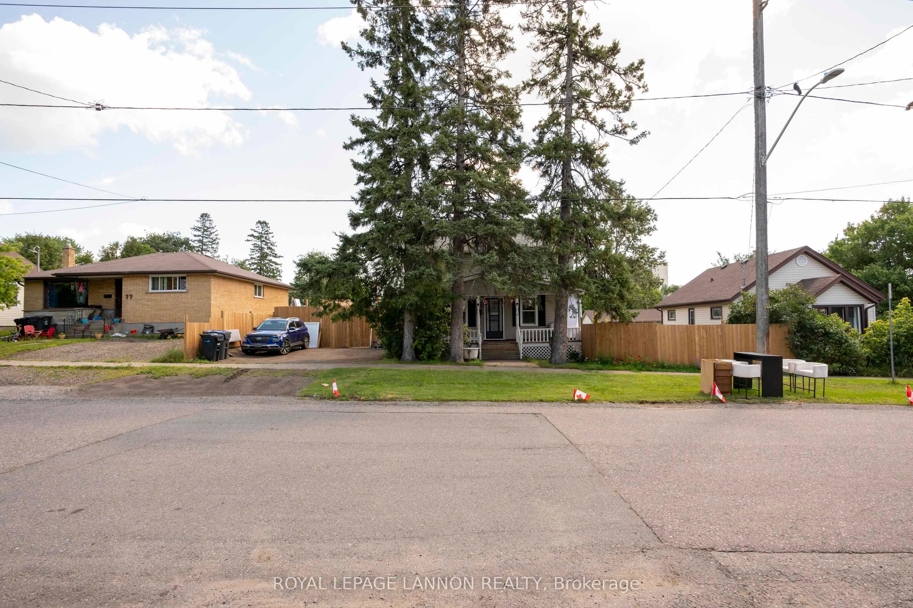 73 EMPRESS AVE N, Thunder Bay, ON P7A 6C2 photo 2
