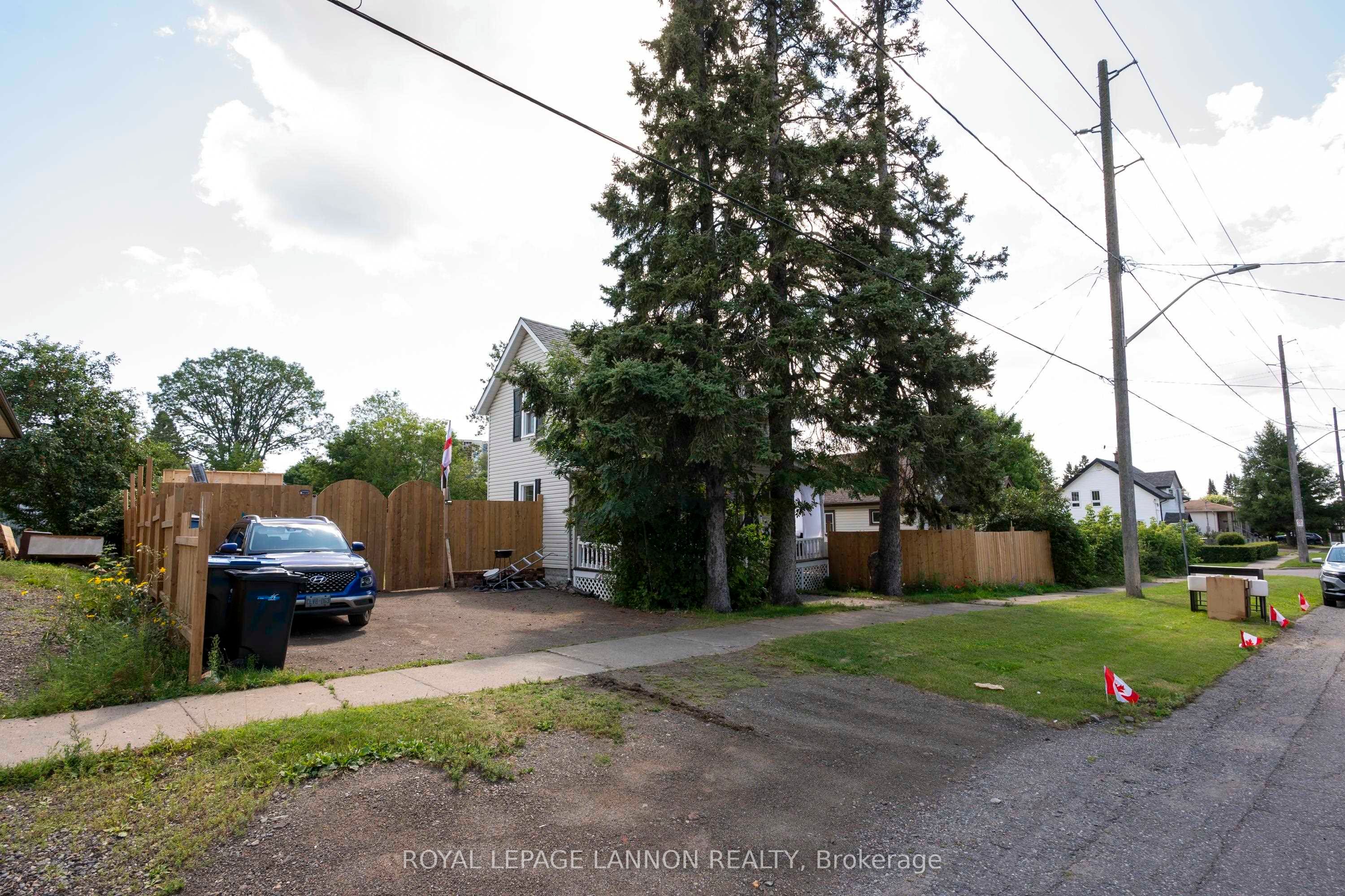 73 EMPRESS AVE N, Thunder Bay, ON P7A 6C2 photo 3