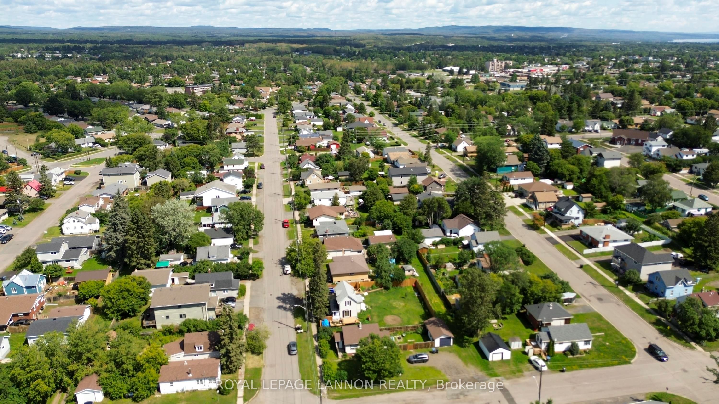 73 EMPRESS AVE N, Thunder Bay, ON P7A 6C2 photo 5