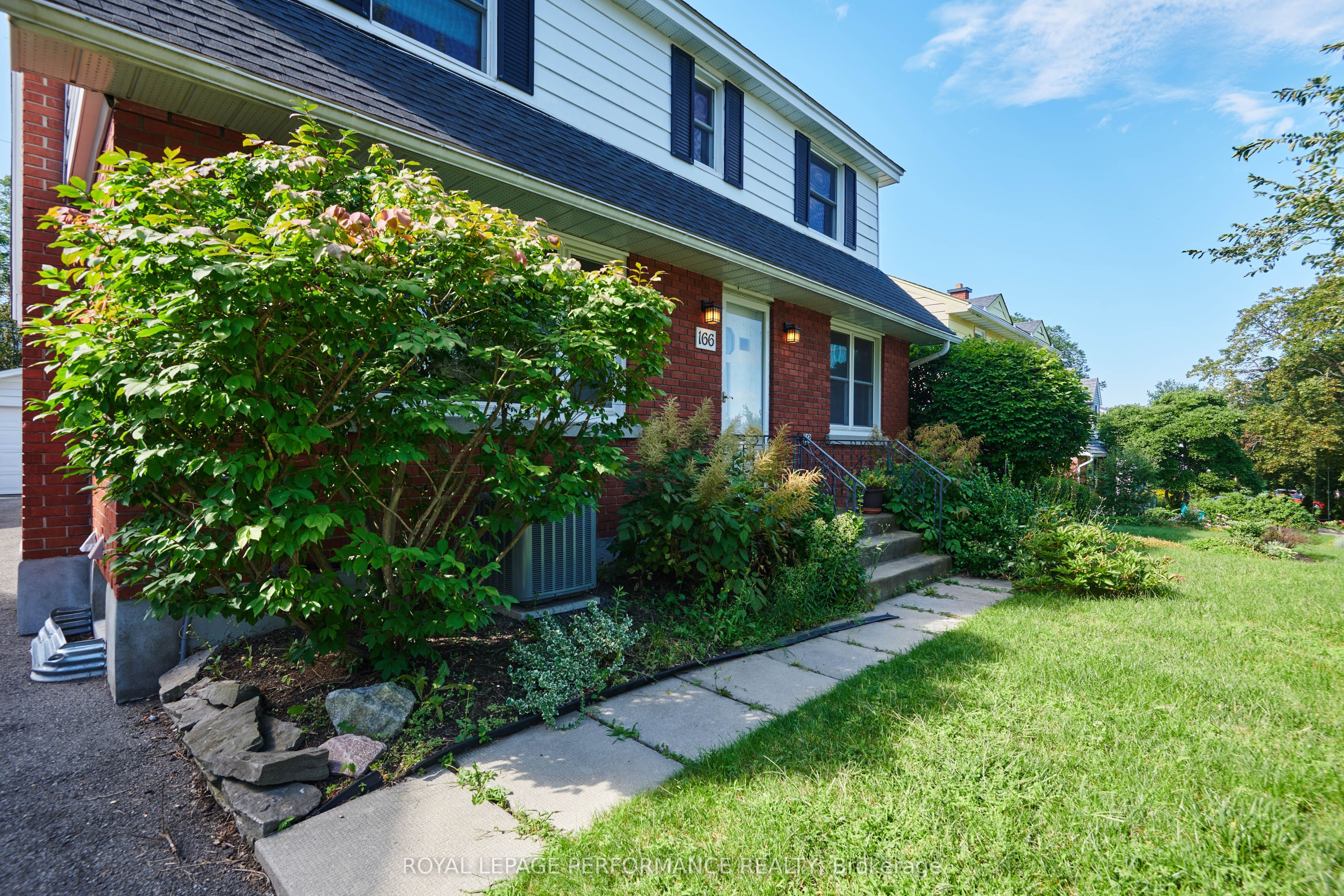 166 Winther Avenue, Alta Vista and Area, ON K1H 6E2 photo 3