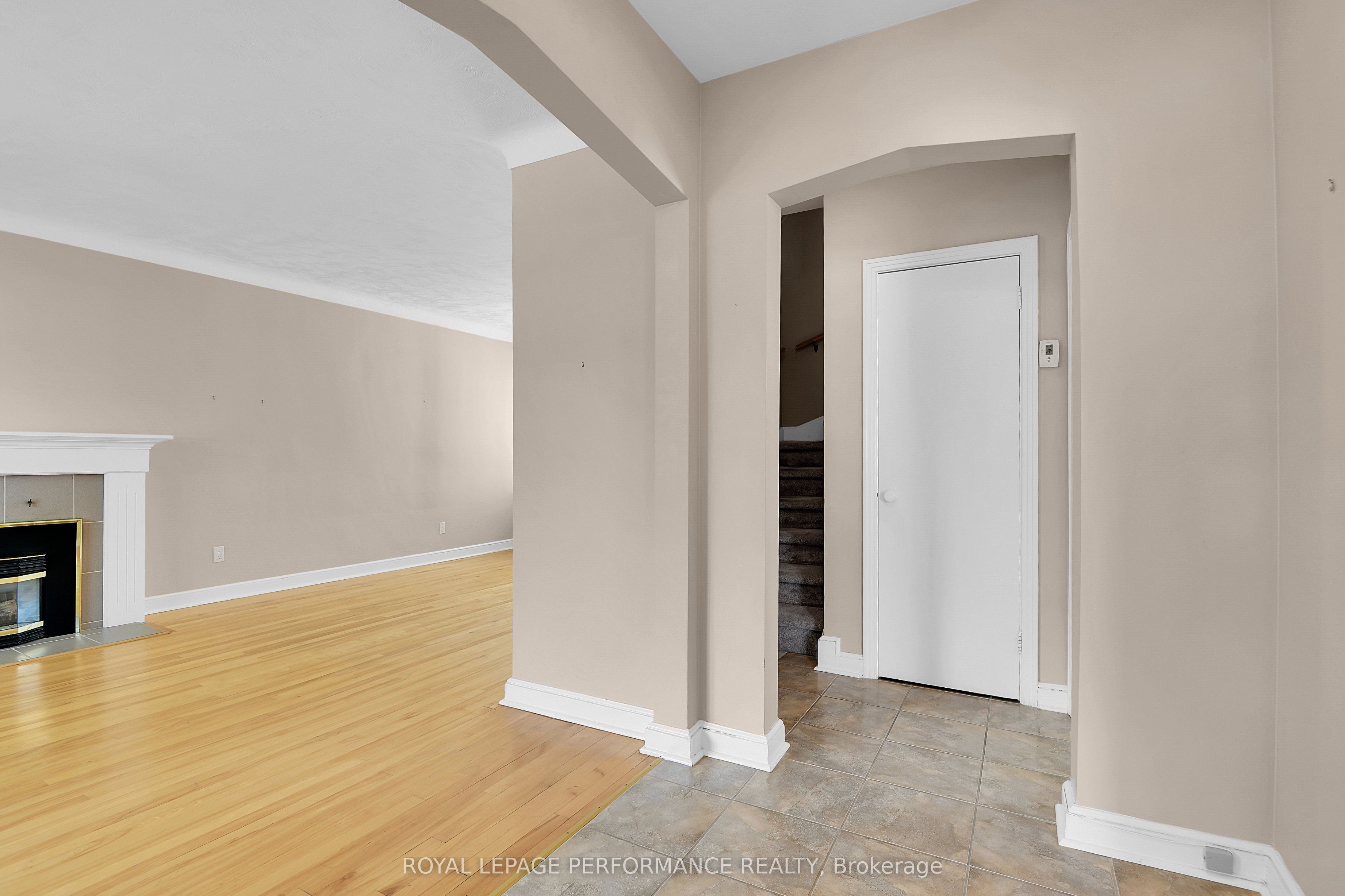 166 Winther Avenue, Alta Vista and Area, ON K1H 6E2 photo 5