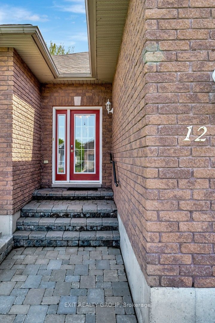 12 Aletha Drive, Prince Edward County, ON K0K 3L0 photo 4