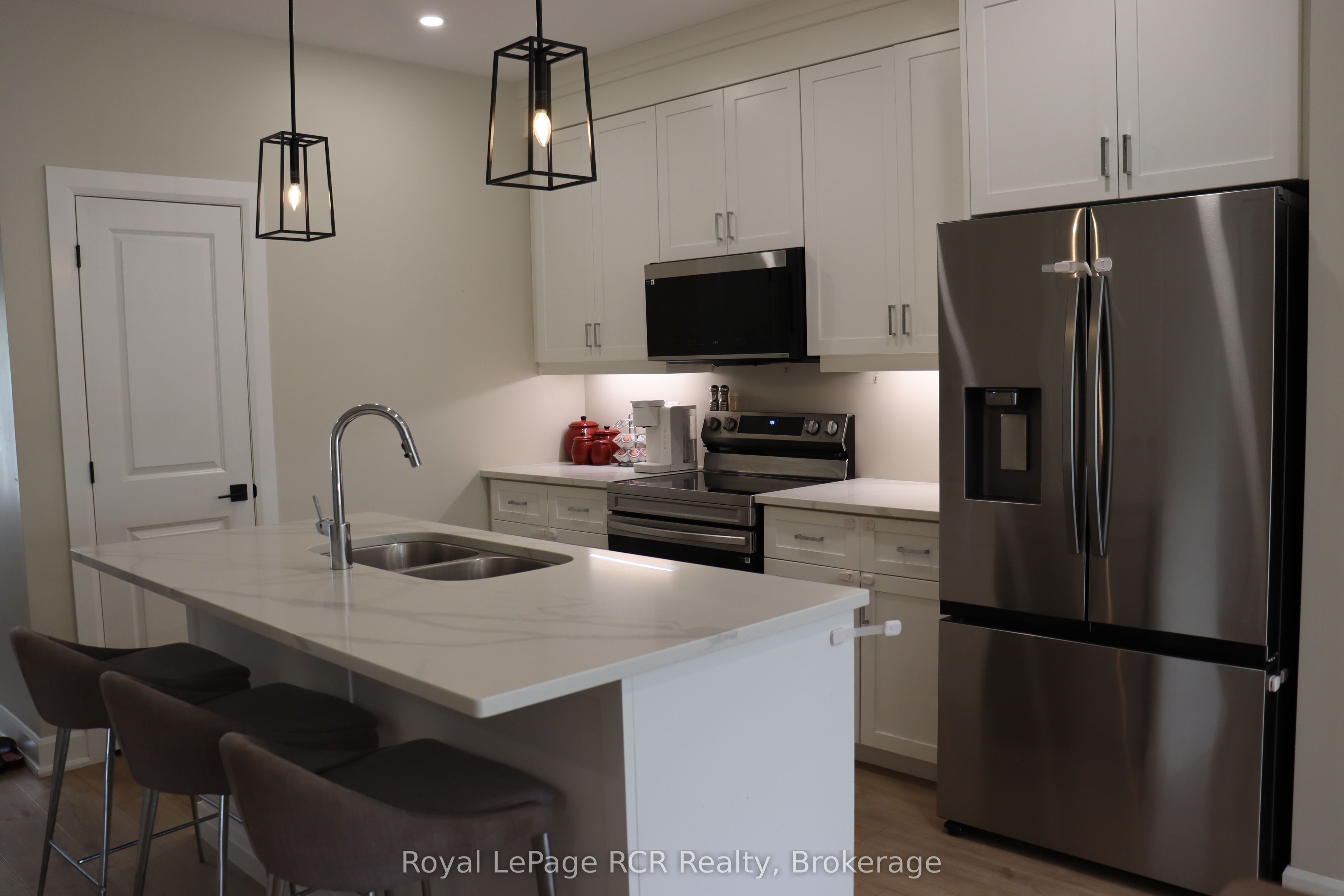 221130 Grey Road 9, West Grey, ON N0G 2M0 photo 2