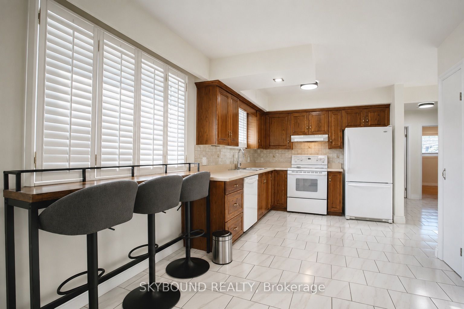 135 Ryerson Street Upper, Thorold, ON L2V 3Y2 photo 4