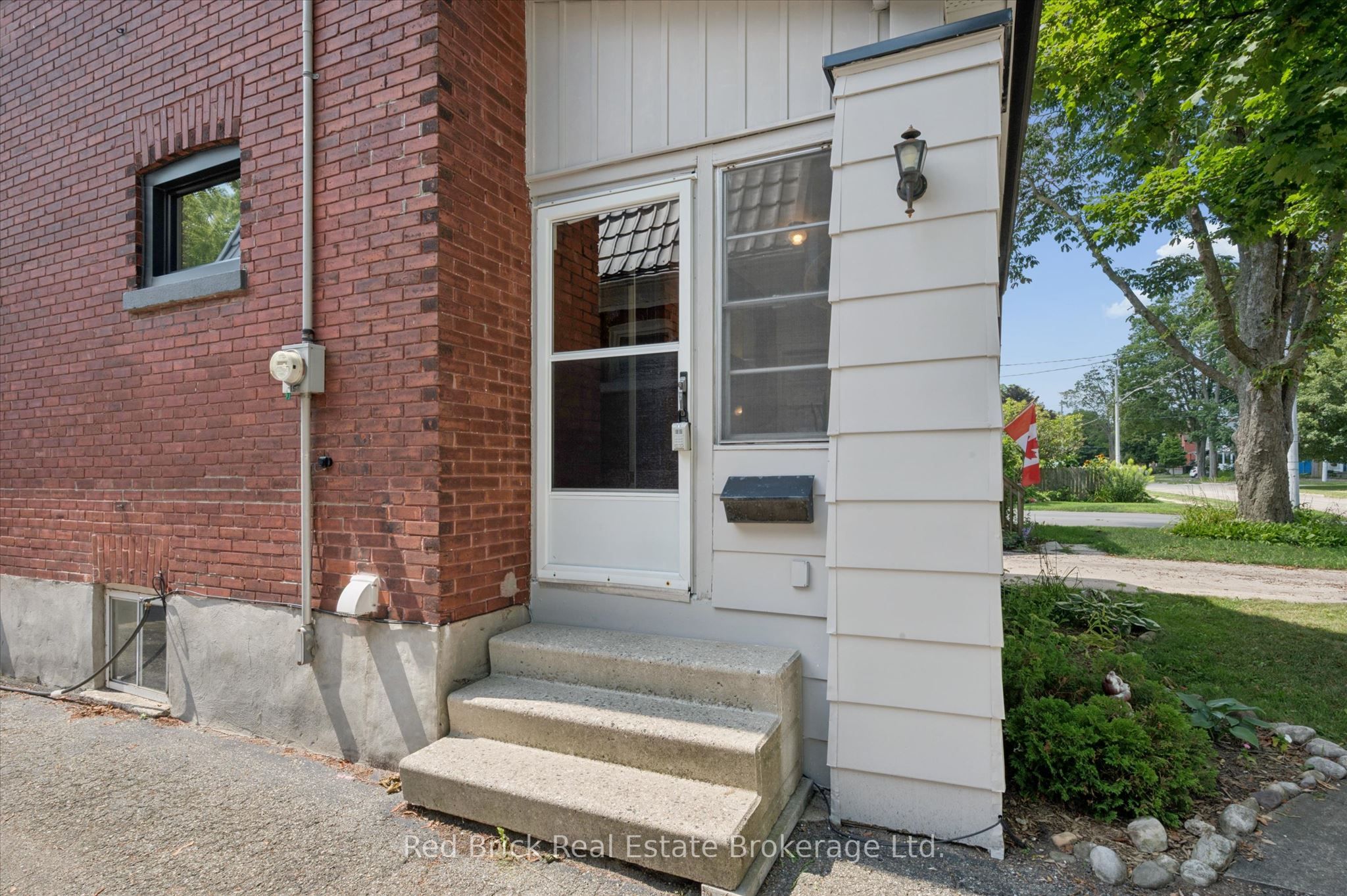 163 Perth Street, Stratford, ON N5A 3Y3 photo 3
