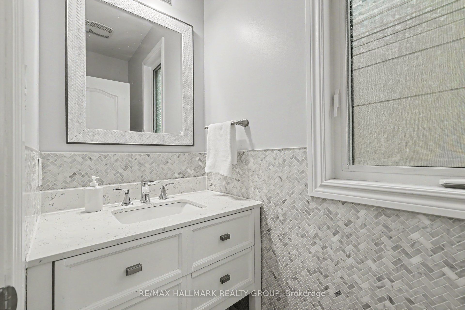 2486 River Mist Road, Barrhaven, ON K2J 5Z1 photo 5
