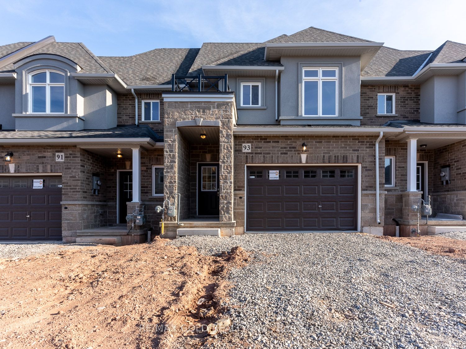 93 PINOT Crescent, Hamilton, ON L8E 0J9 photo 2