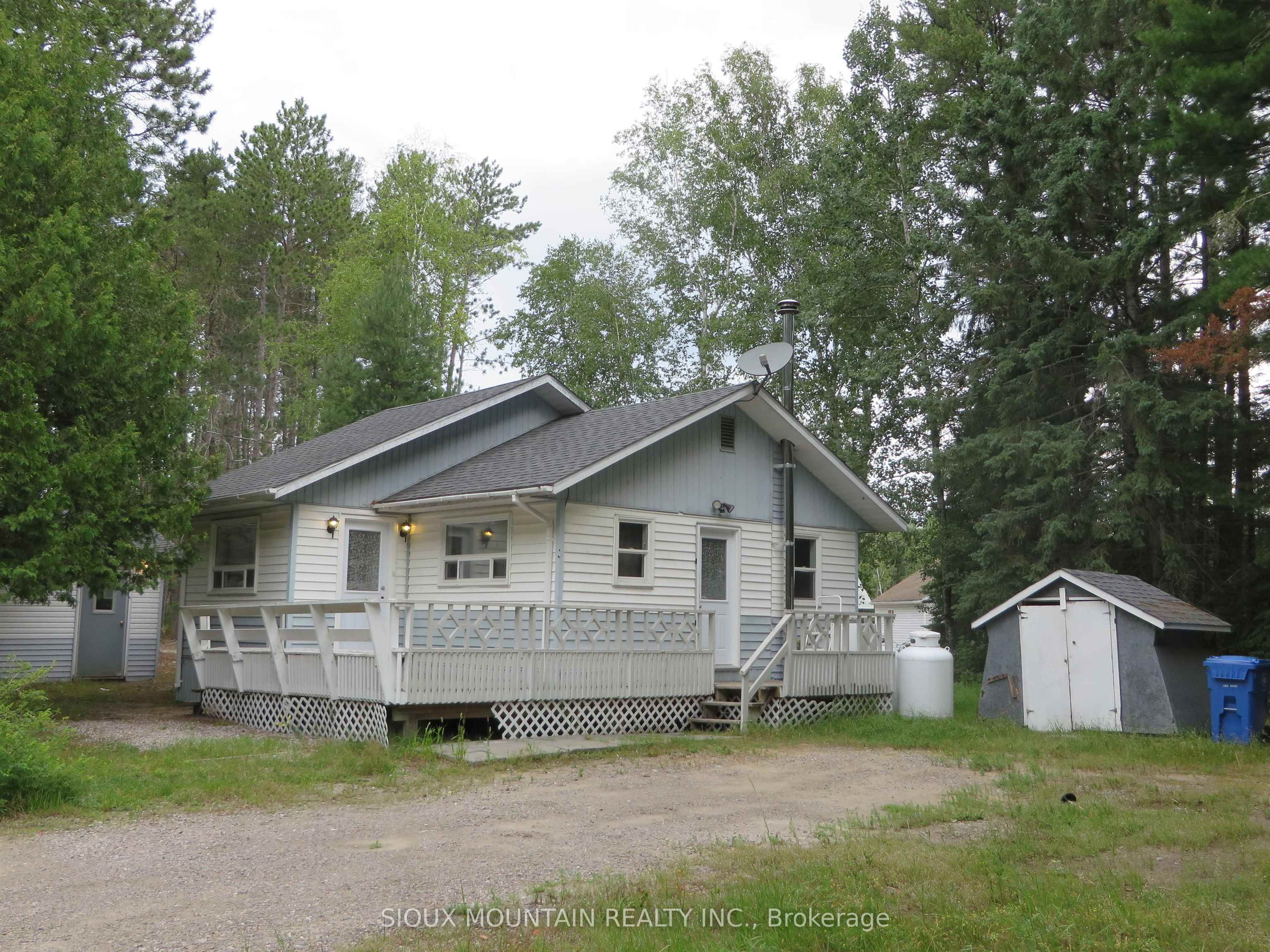 233 Drayton Road, Sioux Lookout, ON P8T 0A7