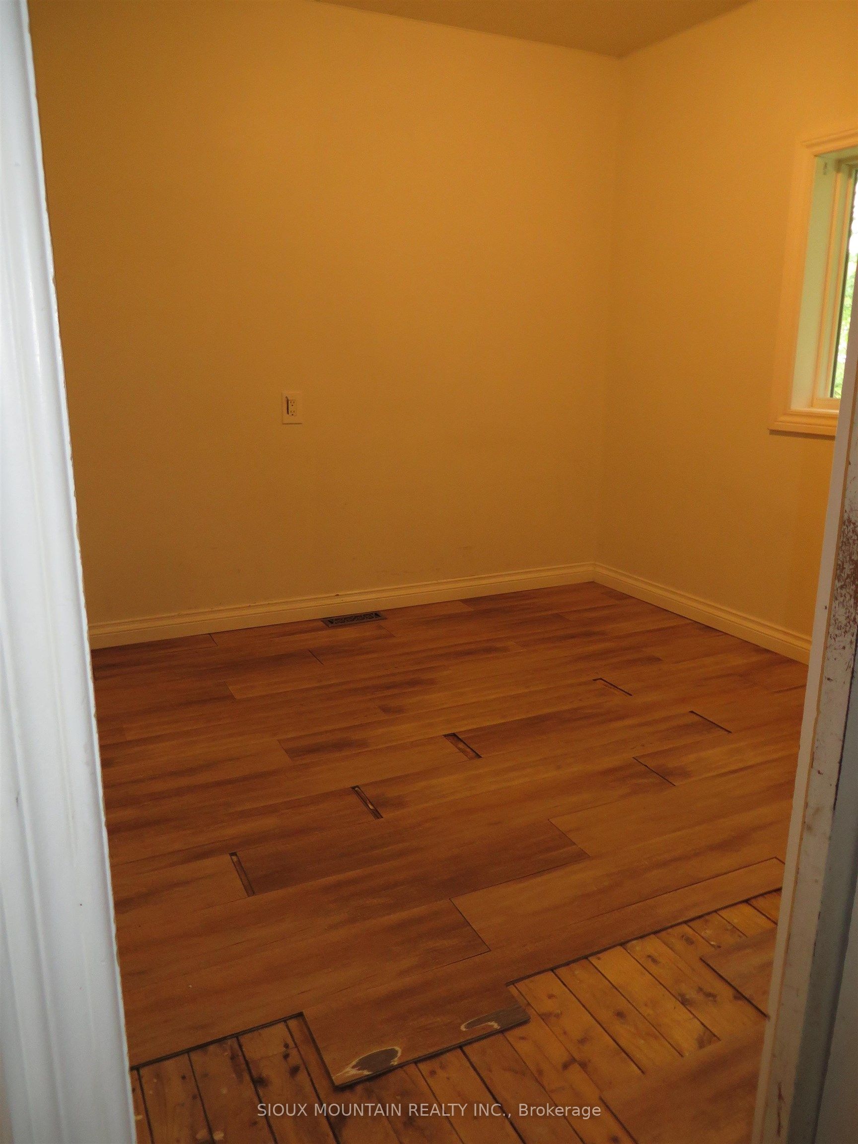 233 Drayton Road, Sioux Lookout, ON P8T 0A7 photo 5