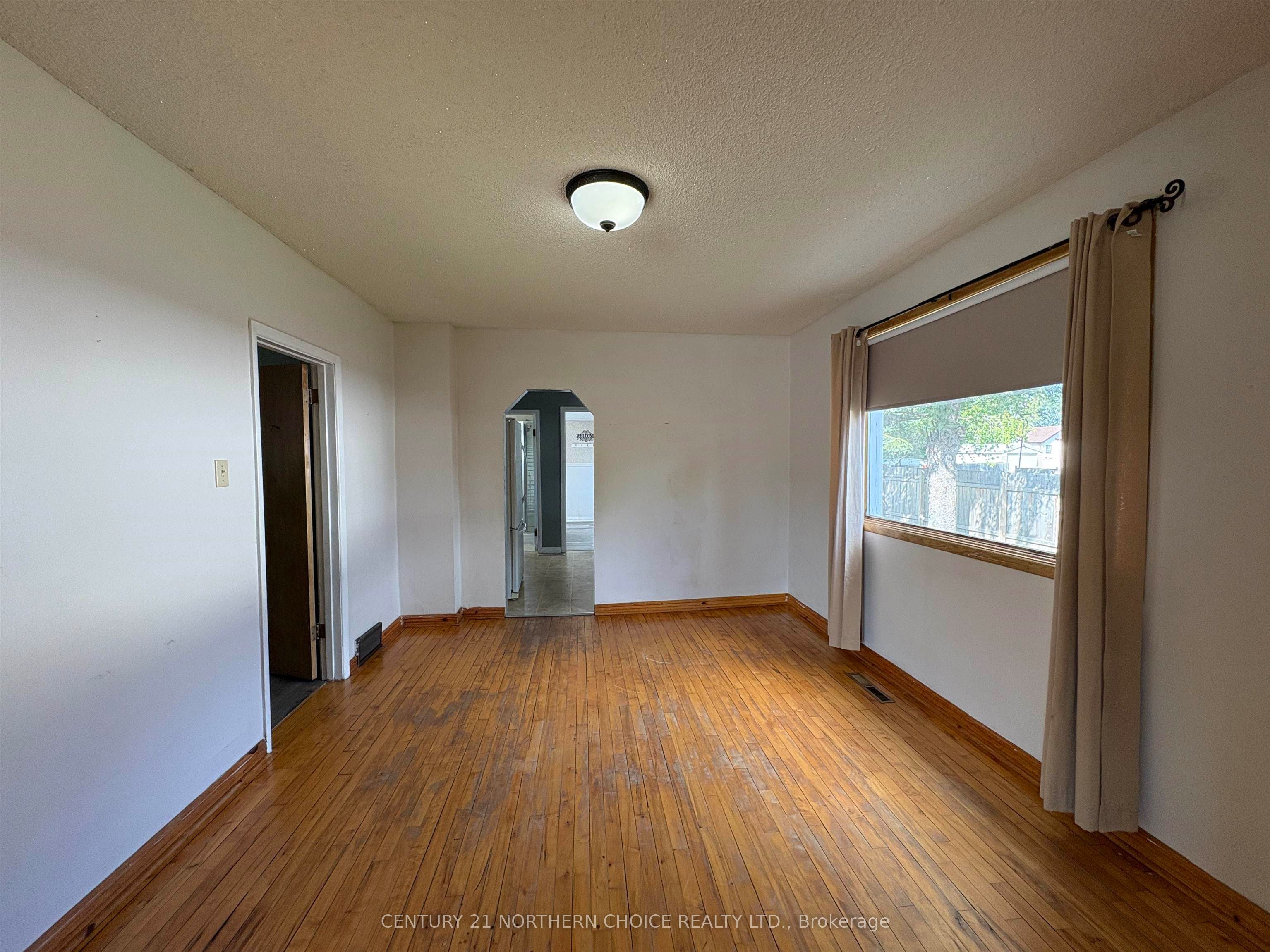 240 Third Street W, Fort Frances, ON P9A 3A5 photo 4