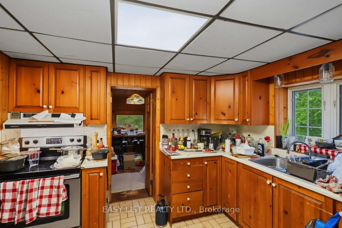 51 Leslie Frost Lane, Kawartha Lakes, ON K9V 4R6 photo 4