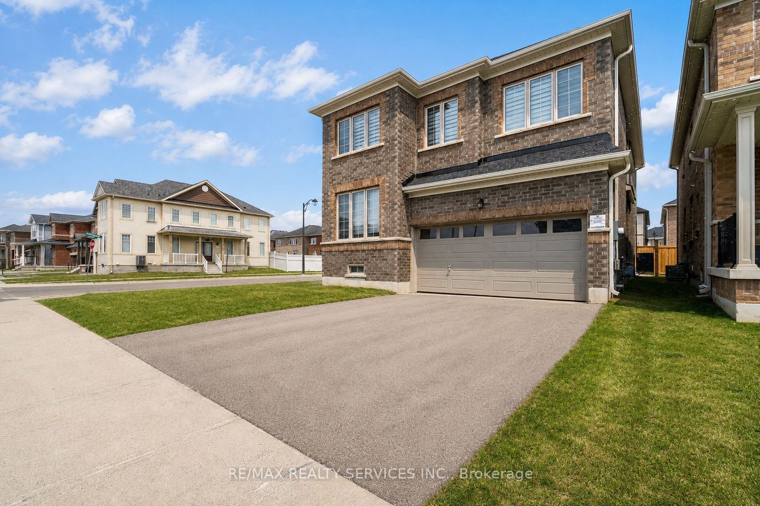 525 Red Elm Road, Shelburne, ON L6V 3Y5 photo 2