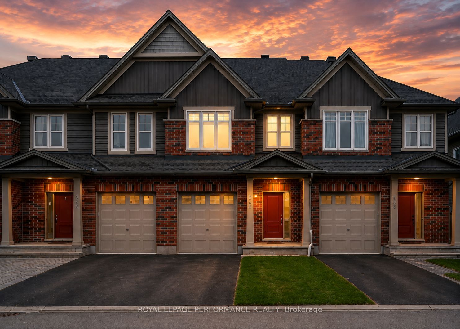 338 Alasken Drive, Blossom Park - Airport and Area, ON K1T 0M4