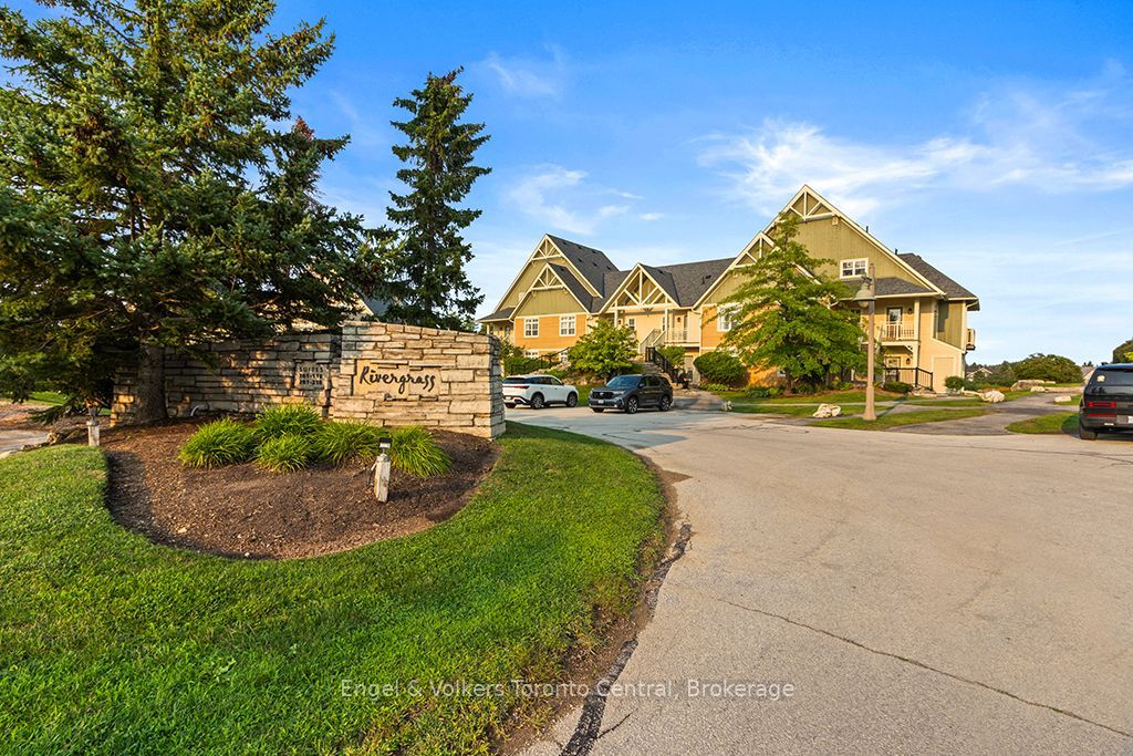 115 Fairway Court 208, Blue Mountains, ON L9Y 0P8 photo 4