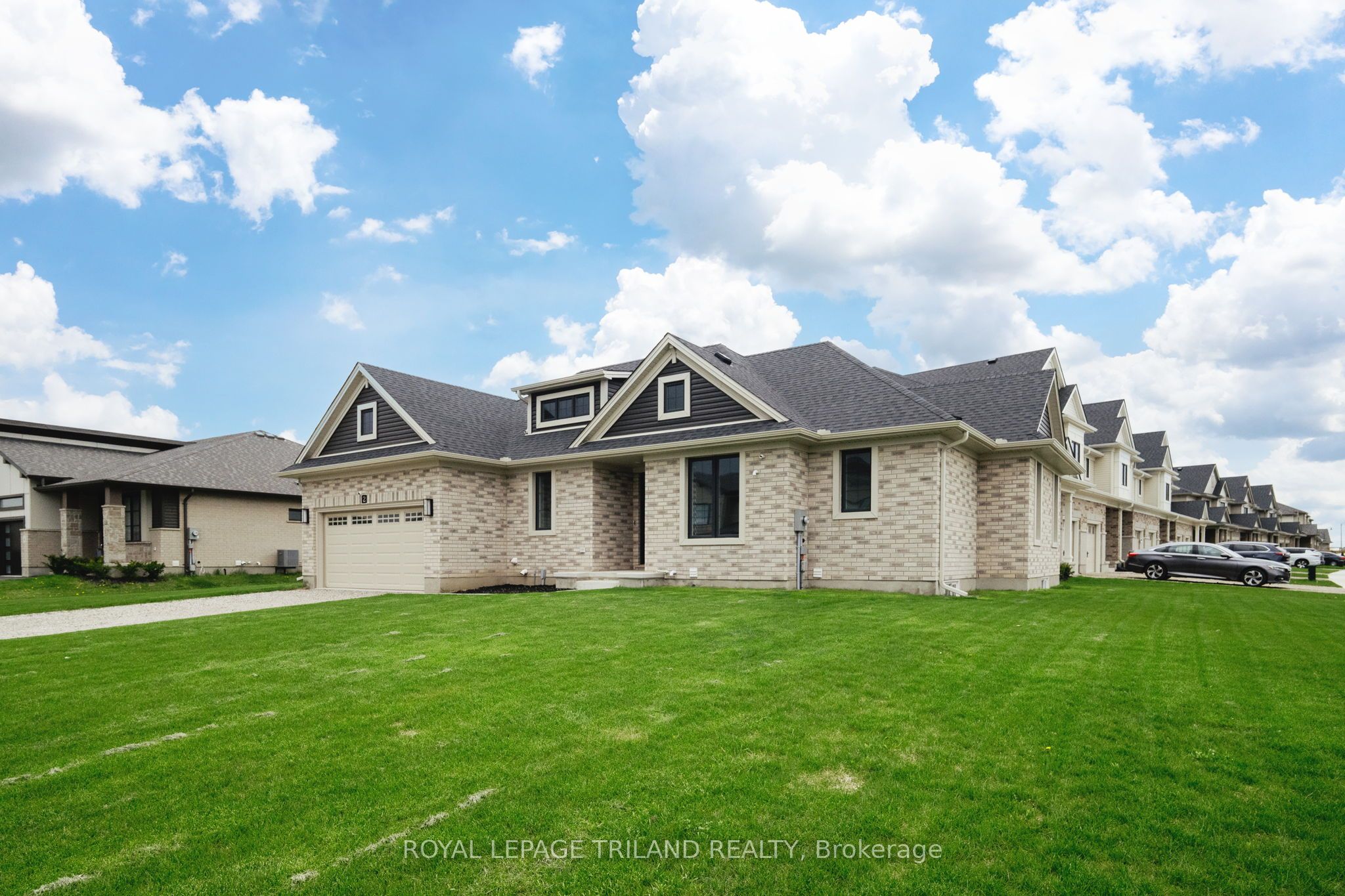 2 Evylean Court, St. Thomas, ON N5R 0P6