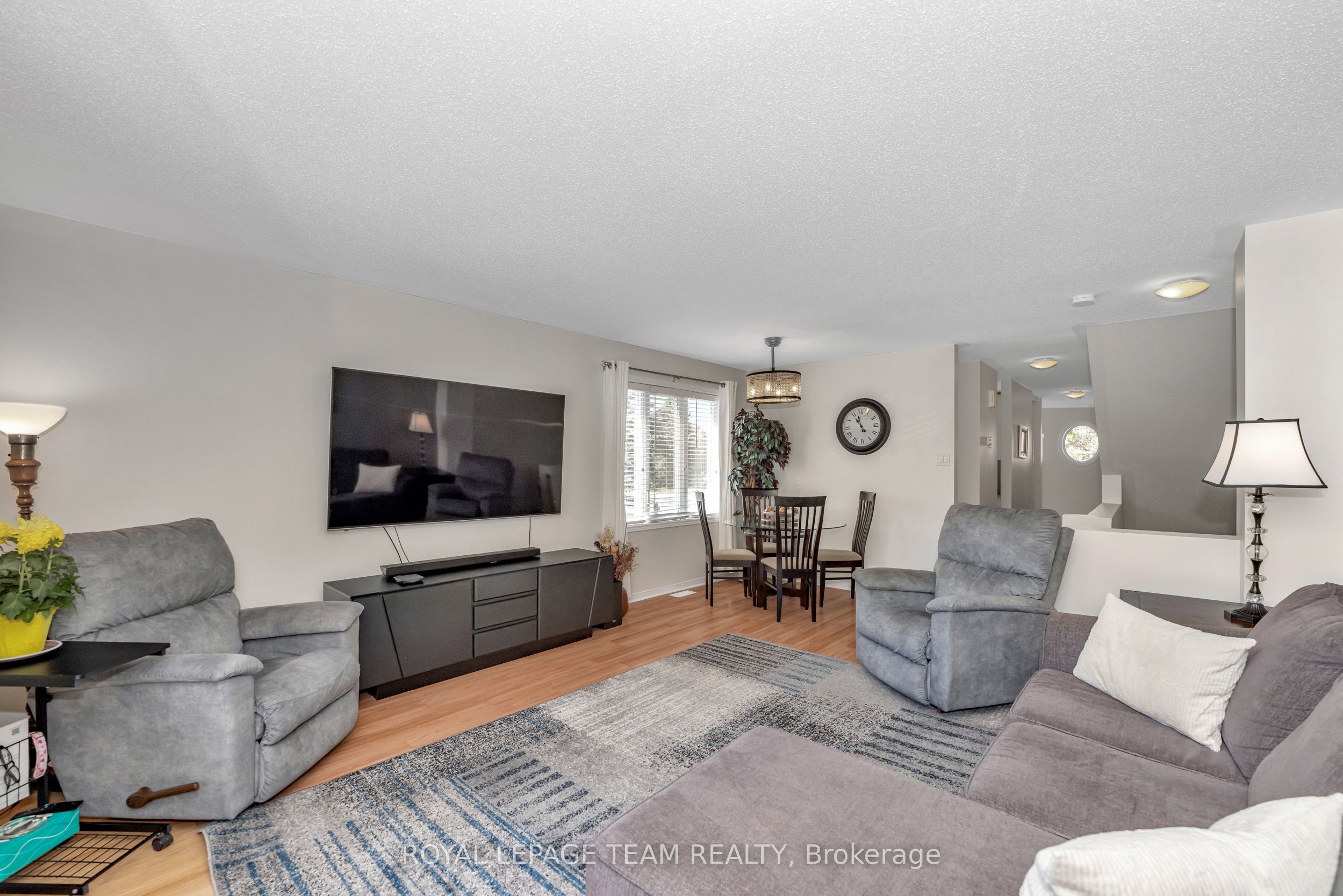 85 Cresthaven Drive, Barrhaven, ON K2G 6T9 photo 4