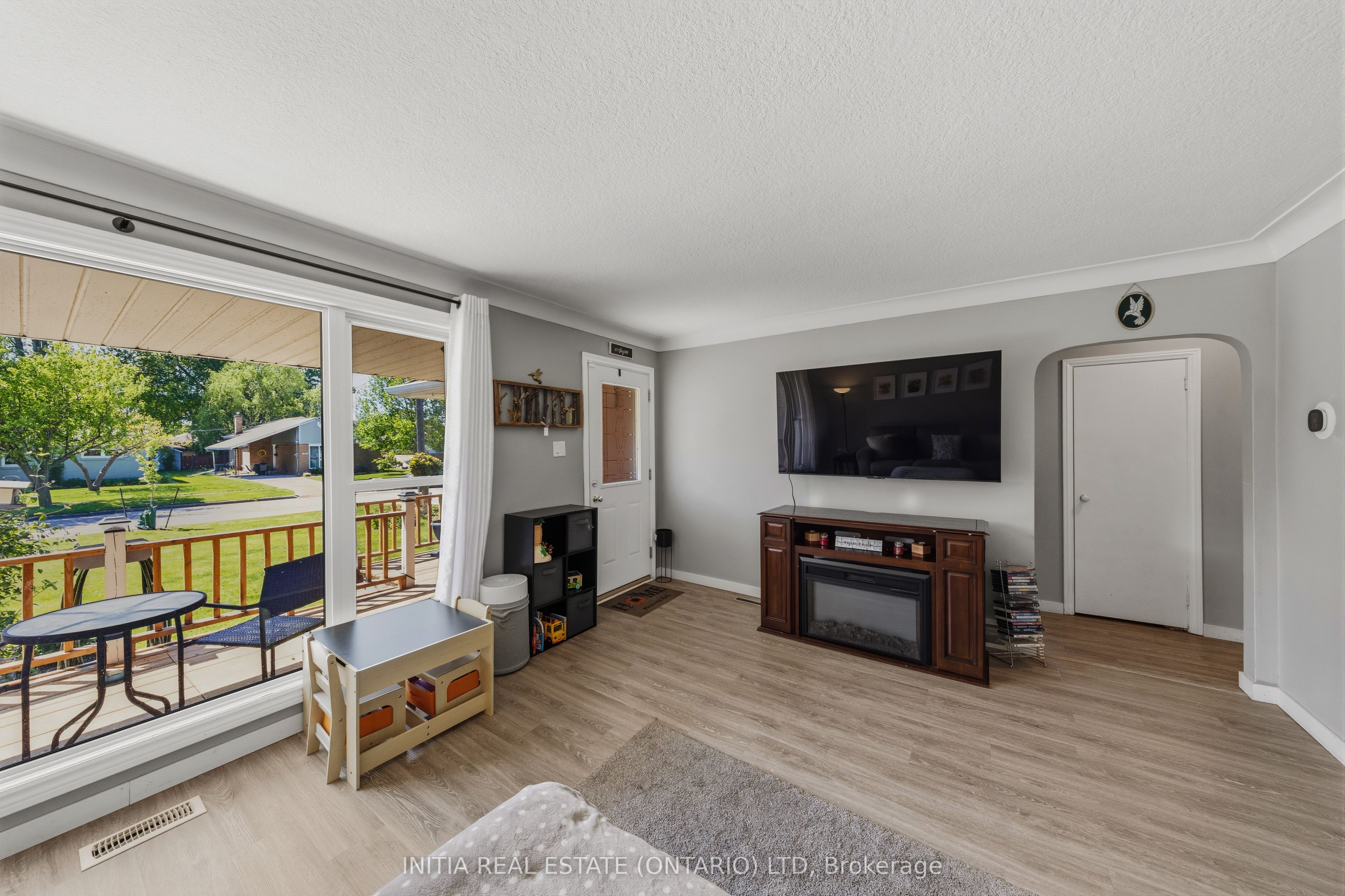 97 Grey Crescent, Sarnia, ON N7S 2S3 photo 4