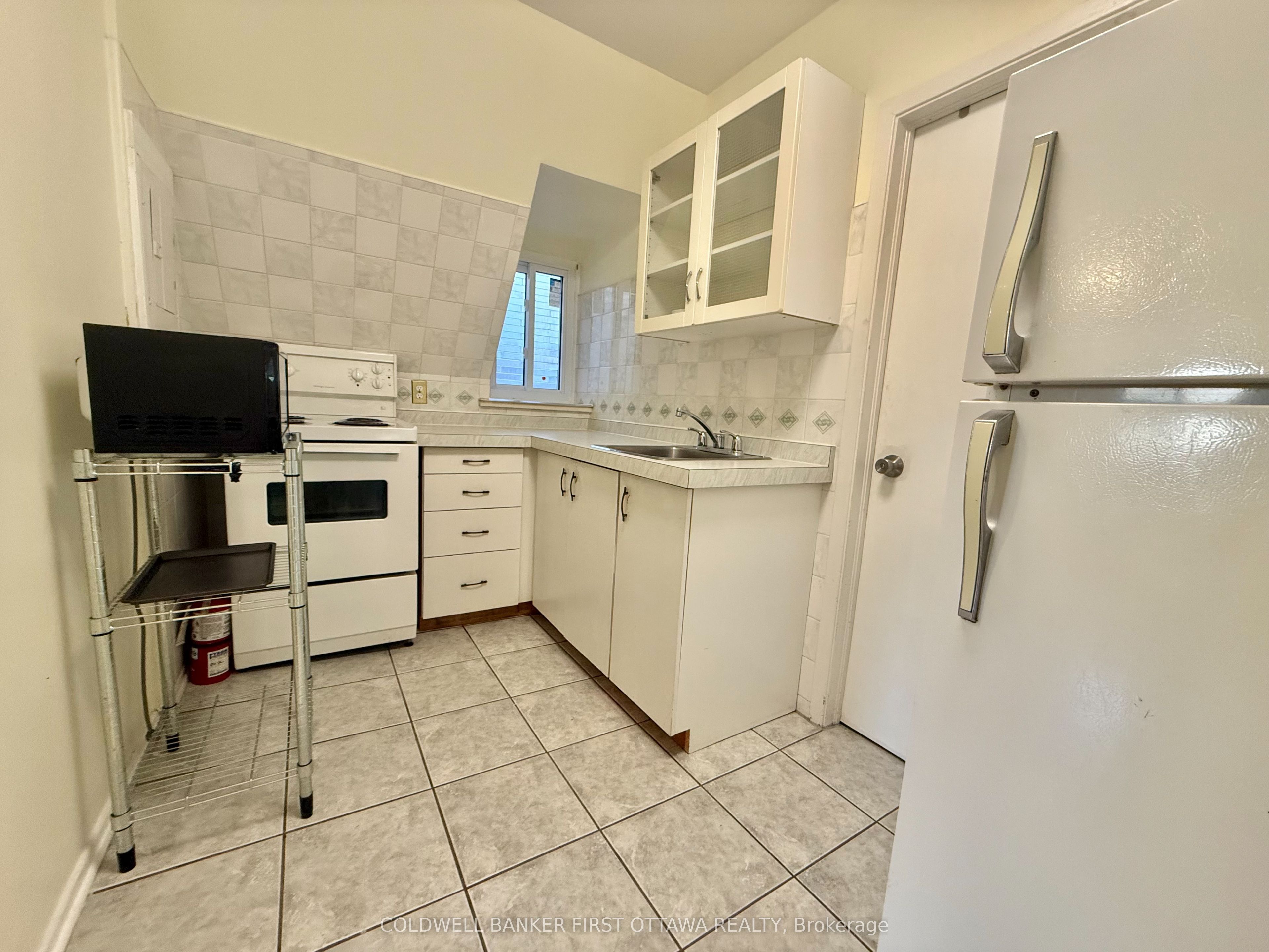 222 Lyon Street N, Ottawa Centre, ON K1R 5V9 photo 3